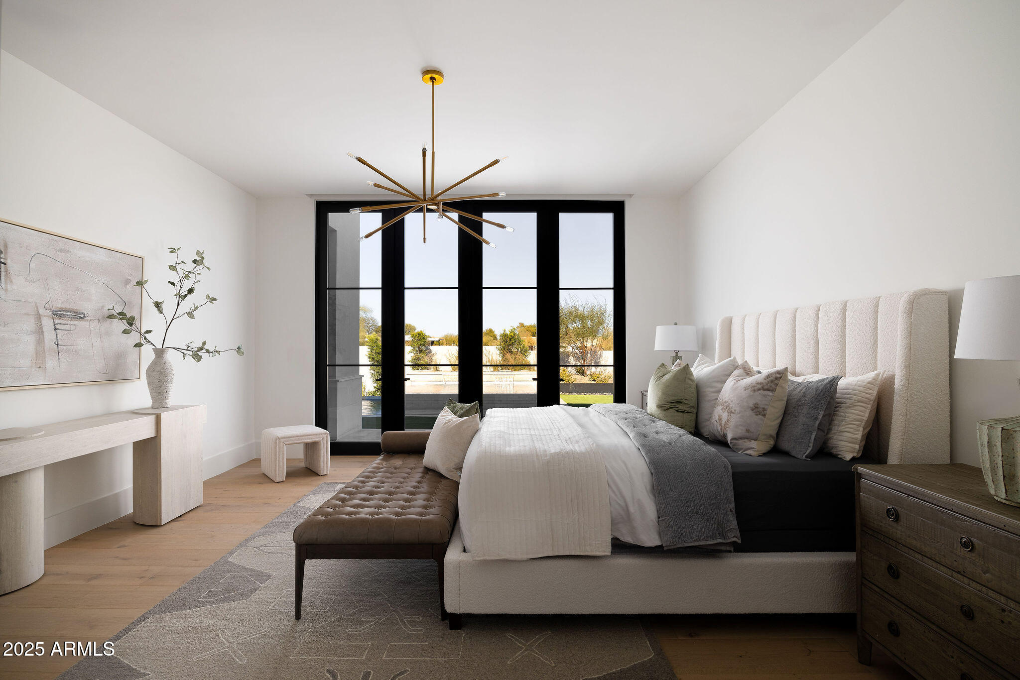 6512 E HUMMINGBIRD Lane