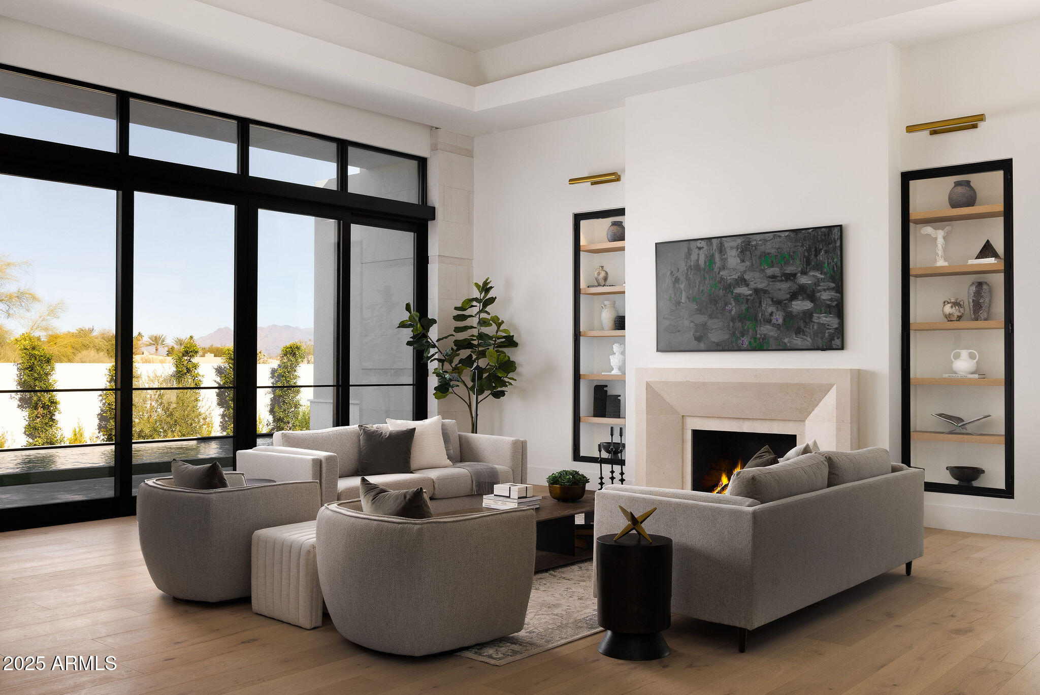 6512 E HUMMINGBIRD Lane