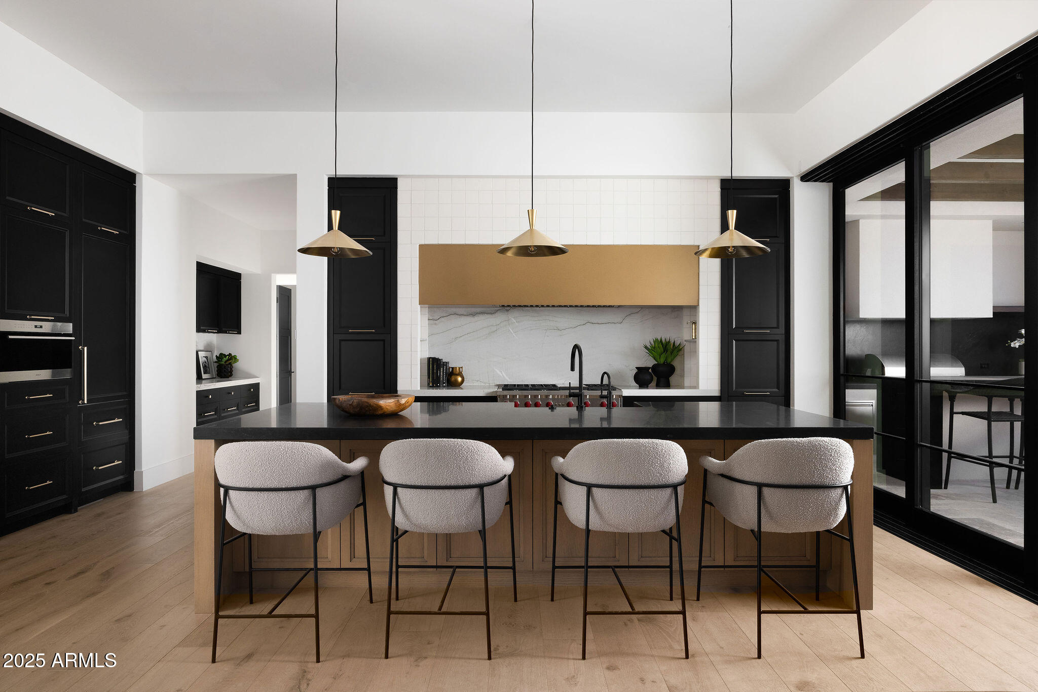 6512 E HUMMINGBIRD Lane