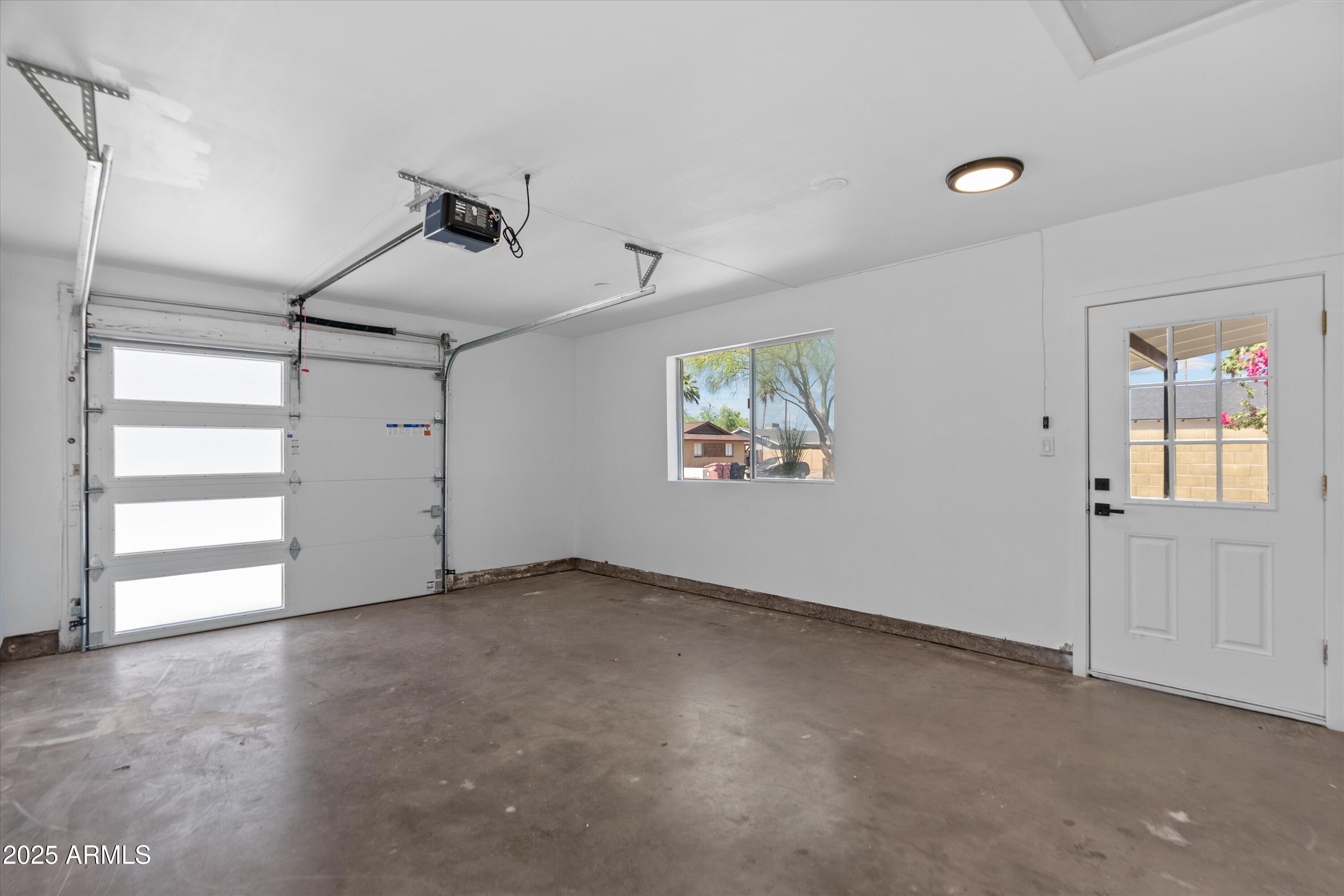 8732 E Arlington Road