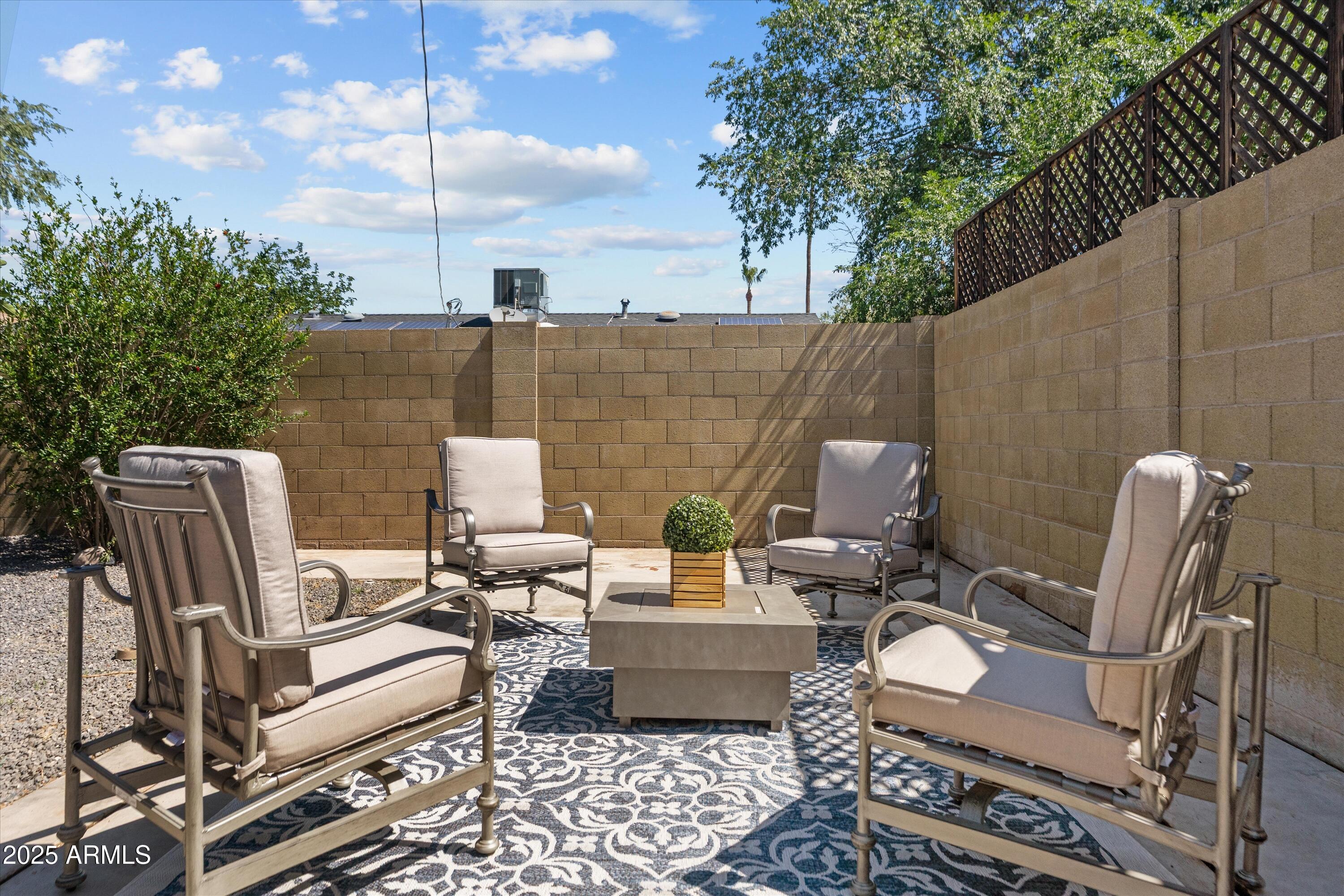 8732 E Arlington Road