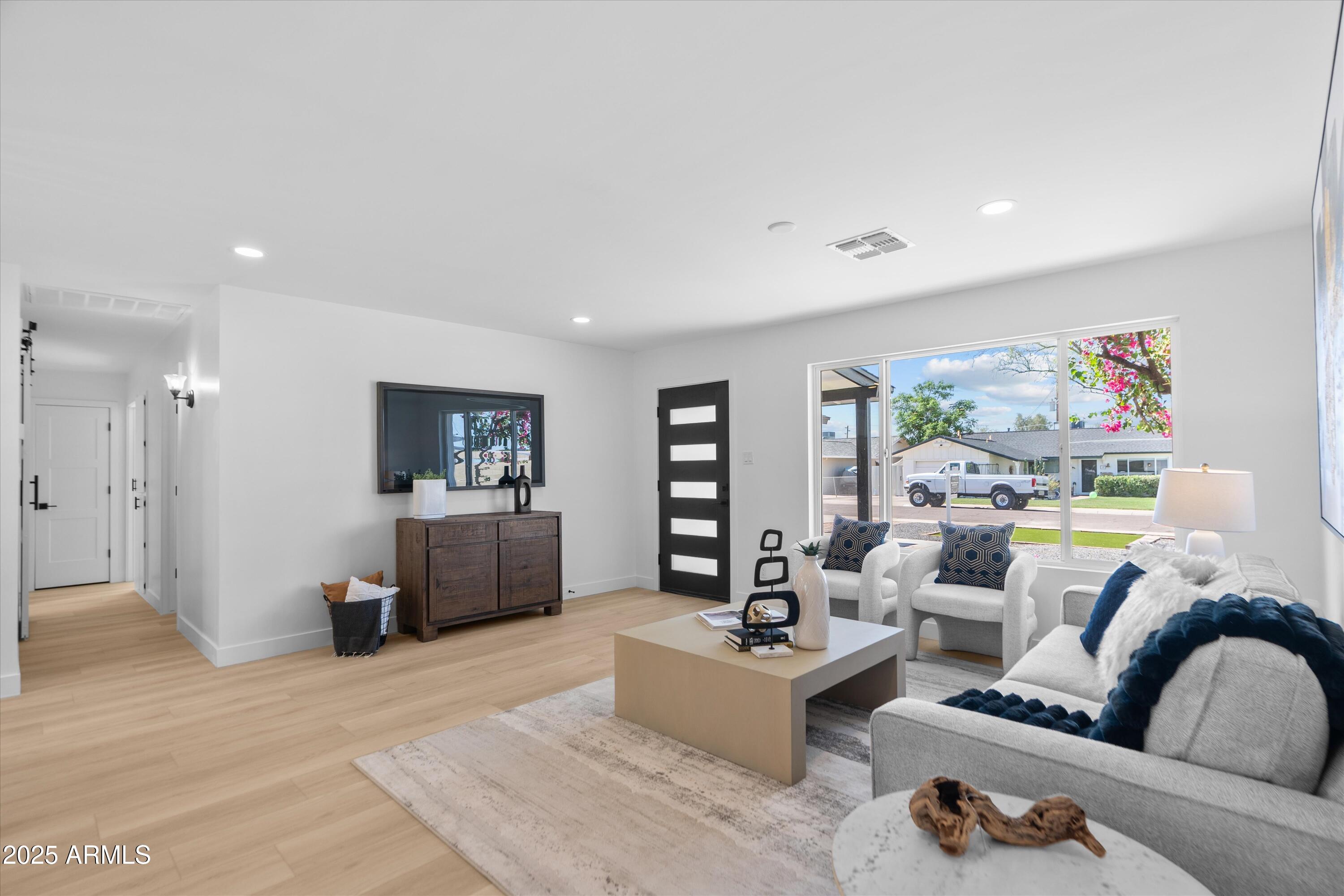 8732 E Arlington Road