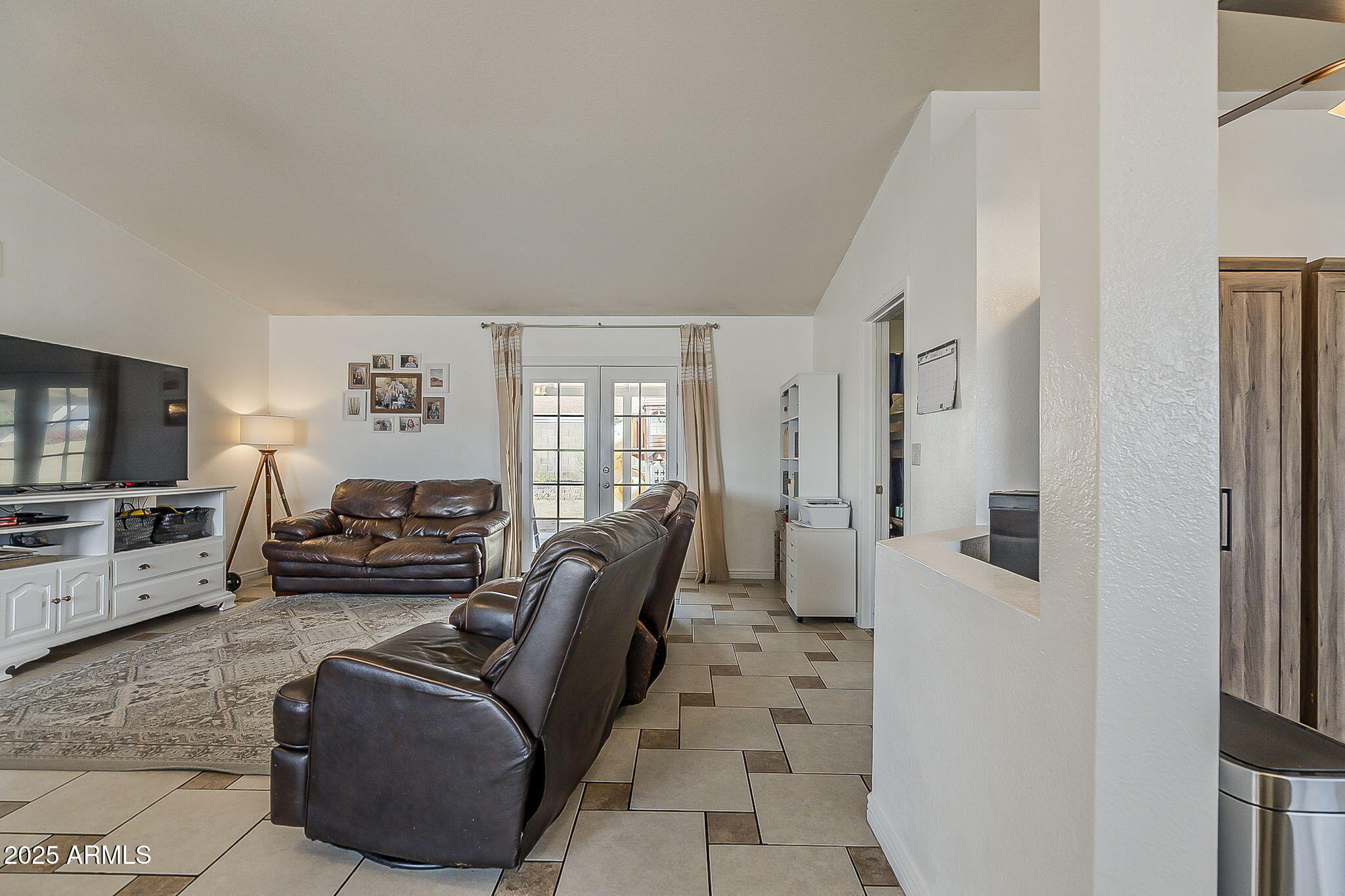 6330 E EVERGREEN Street