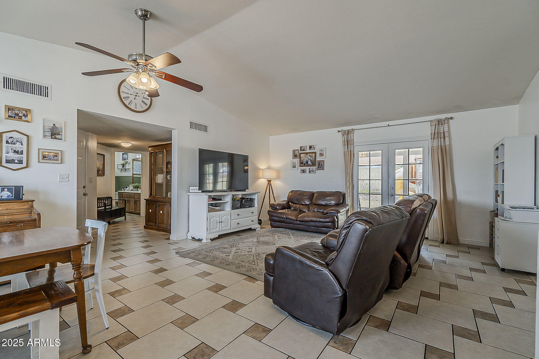 6330 E EVERGREEN Street