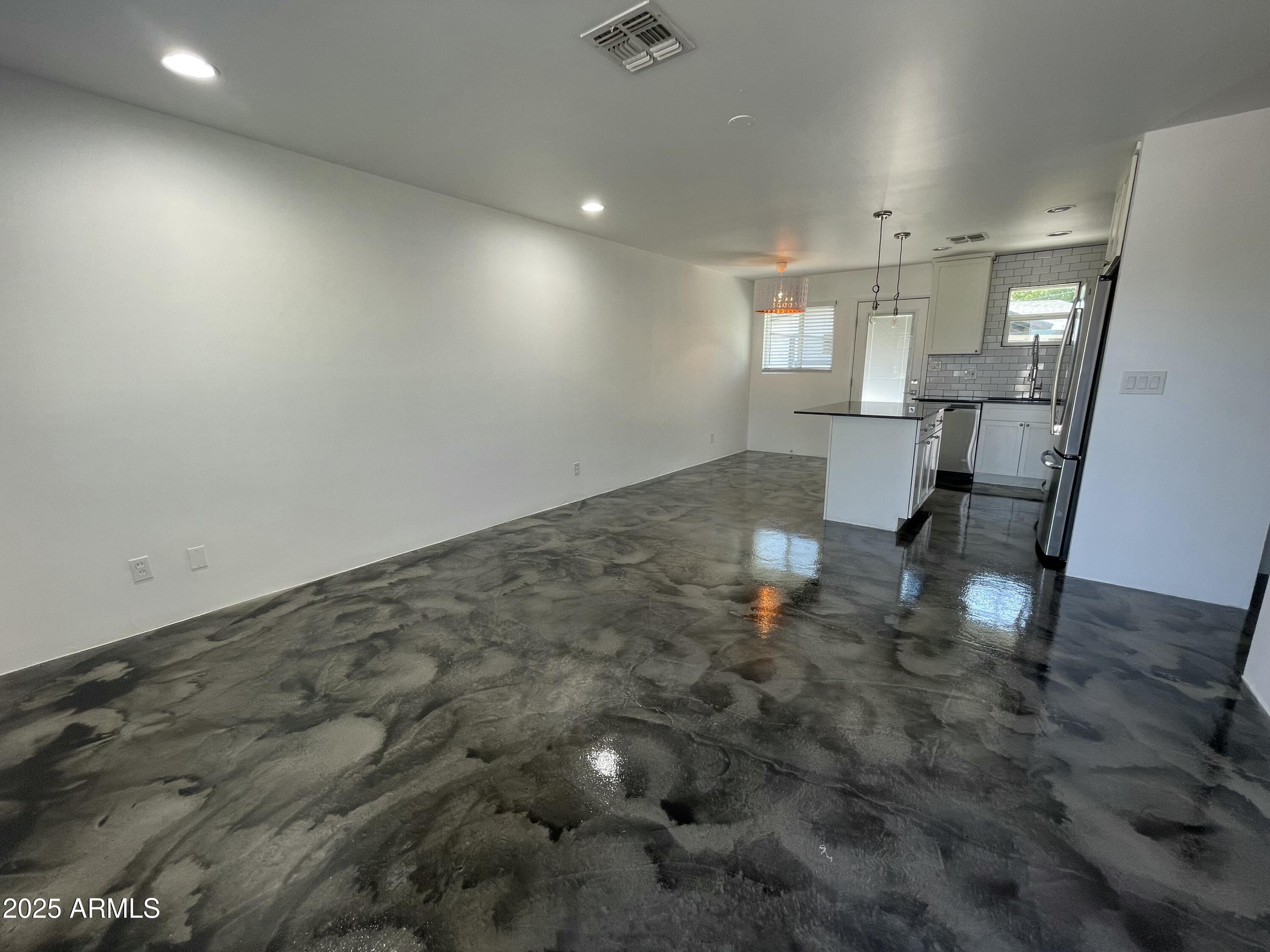 3416 N 37TH Street, 9
