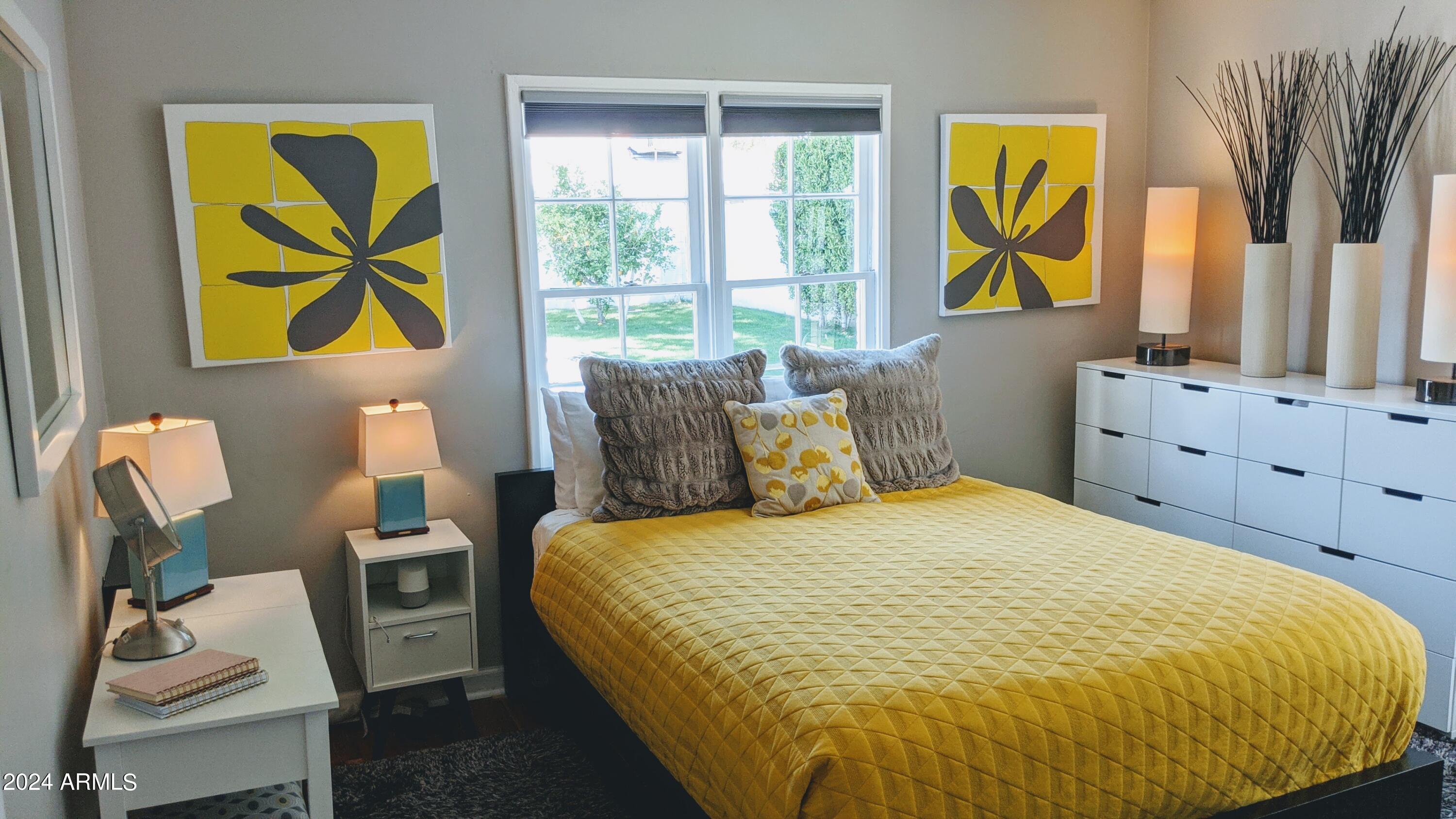 122 W PIERSON Street