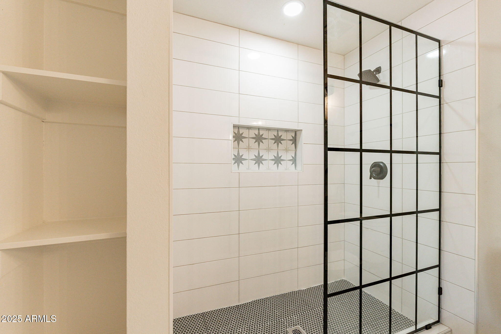 8202 E PICCADILLY Road