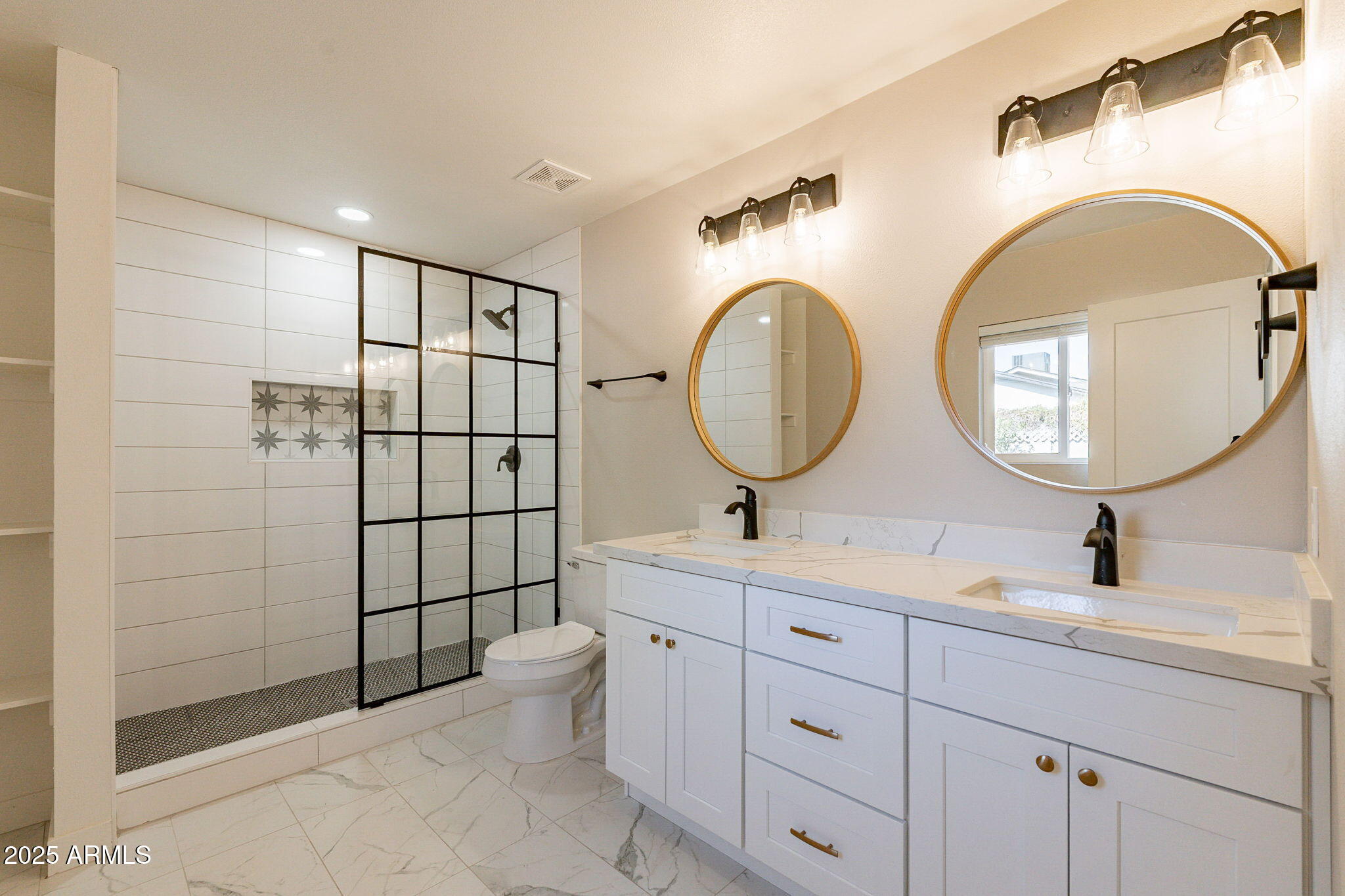 8202 E PICCADILLY Road