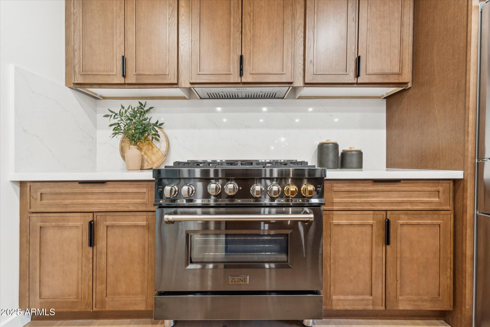 2423 E Flower Street