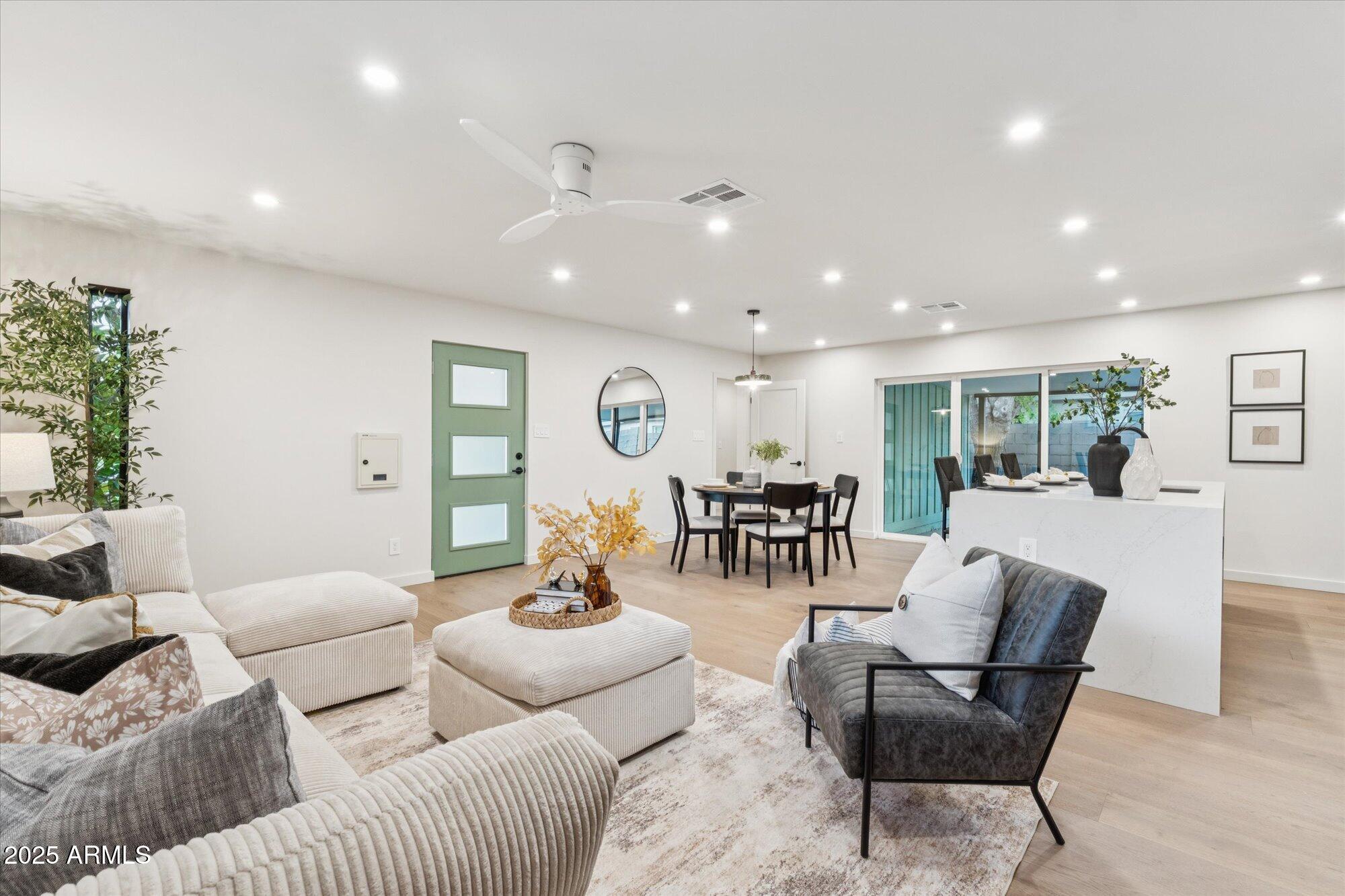 2423 E Flower Street