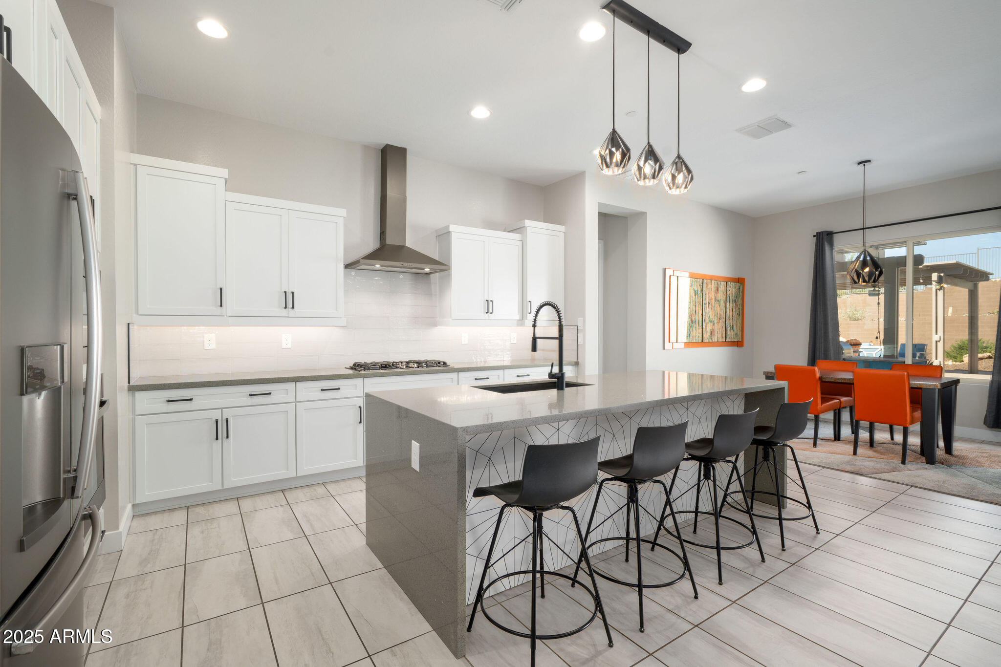 8528 W FALLEN LEAF Lane