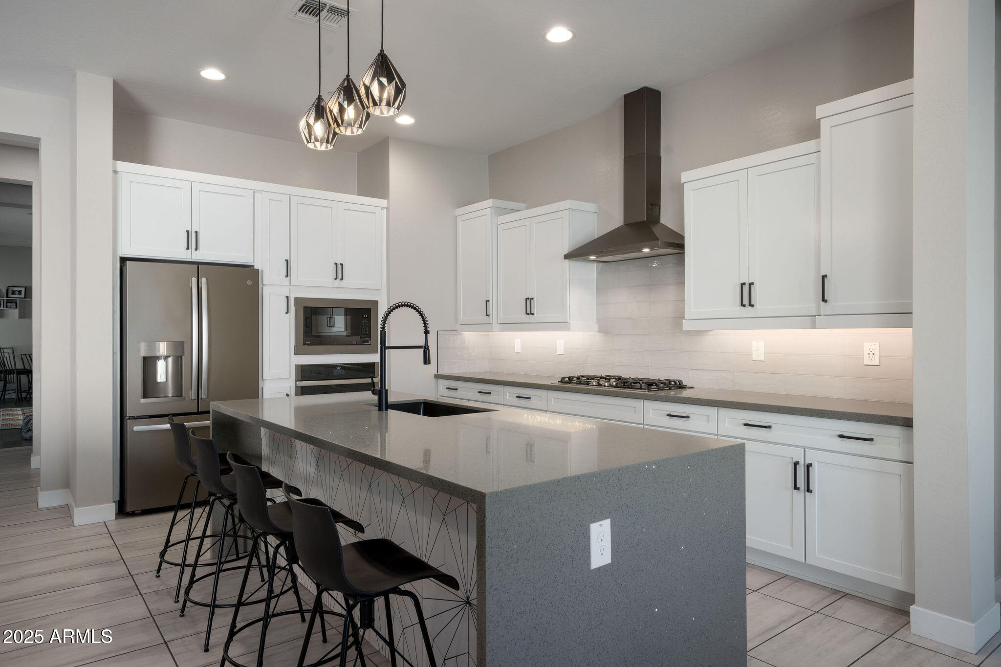 8528 W FALLEN LEAF Lane