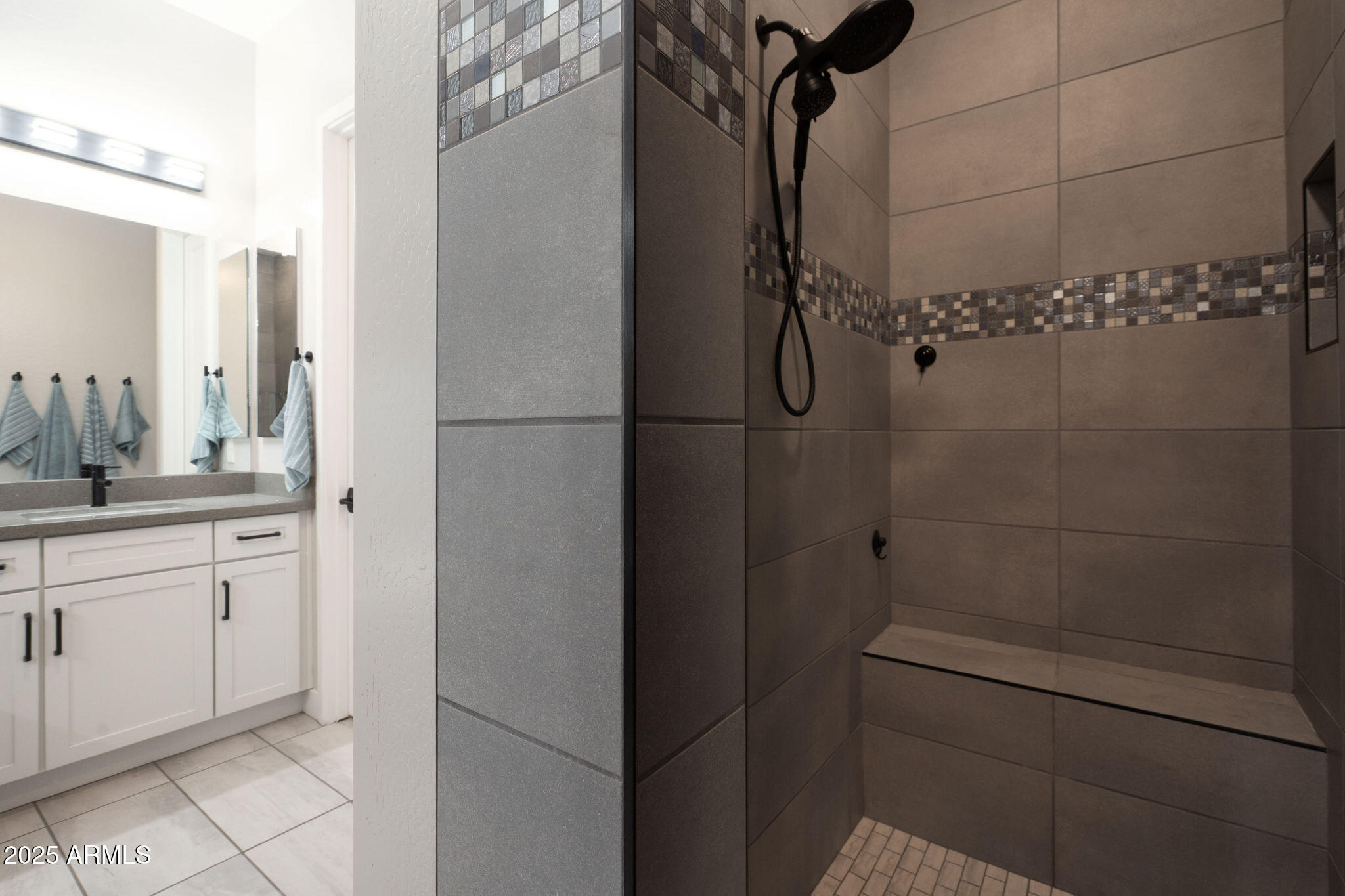 8528 W FALLEN LEAF Lane