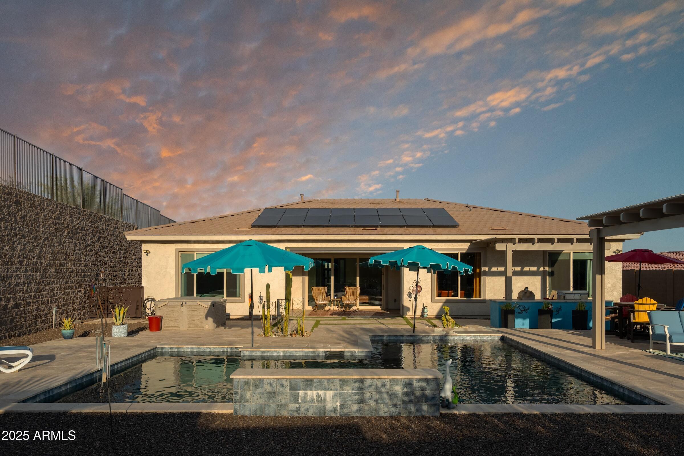 8528 W FALLEN LEAF Lane