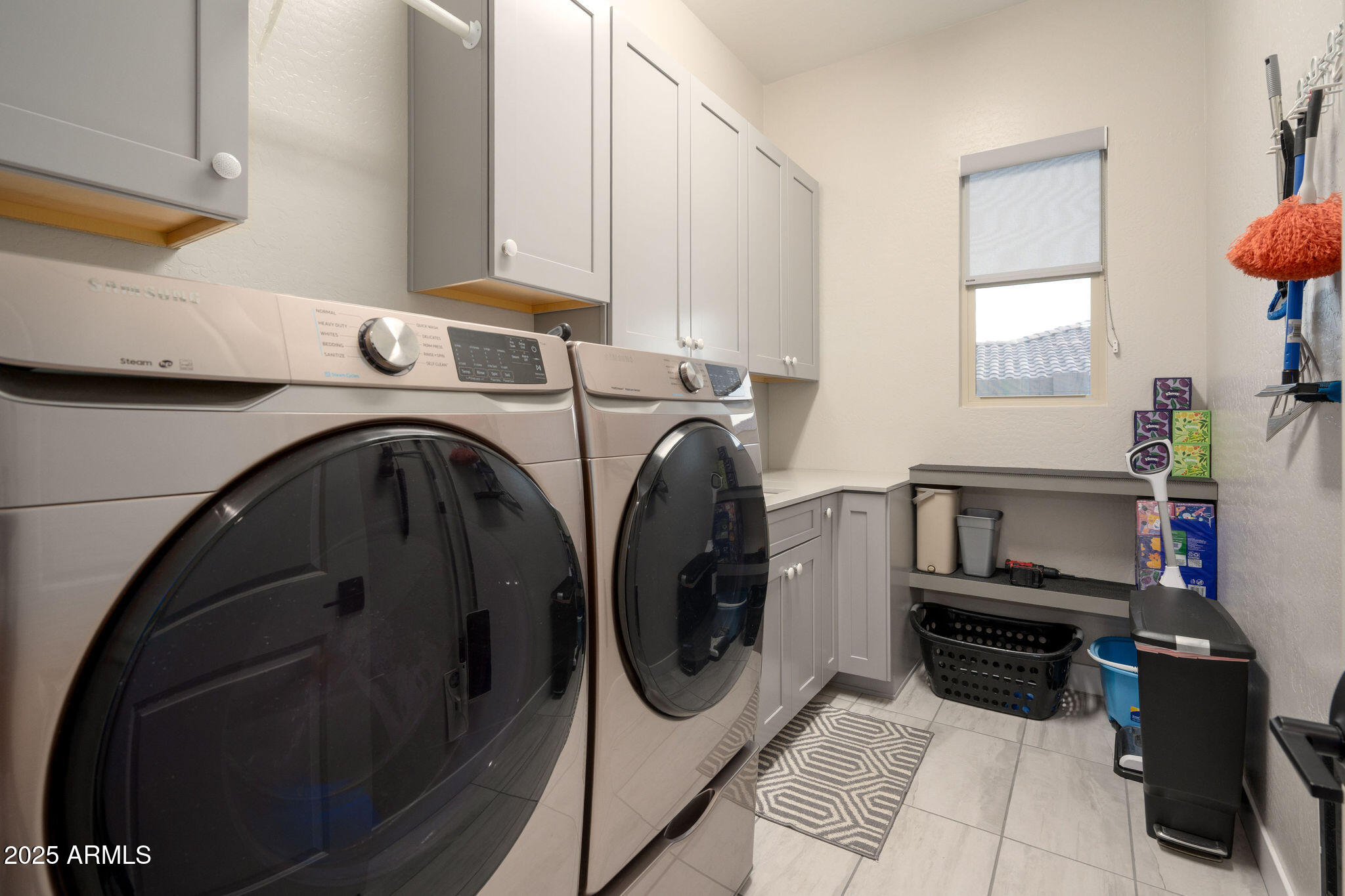 8528 W FALLEN LEAF Lane