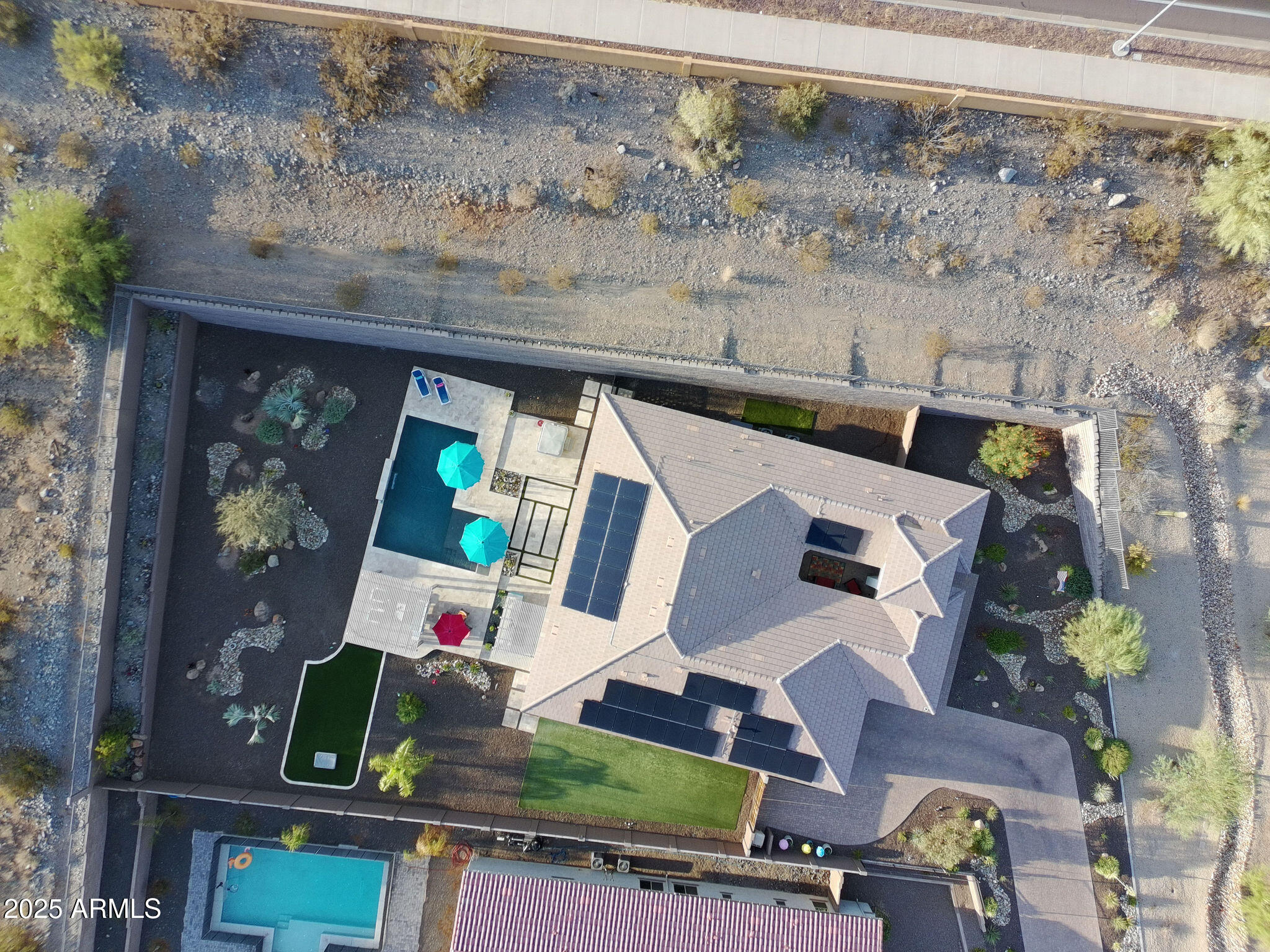 8528 W FALLEN LEAF Lane