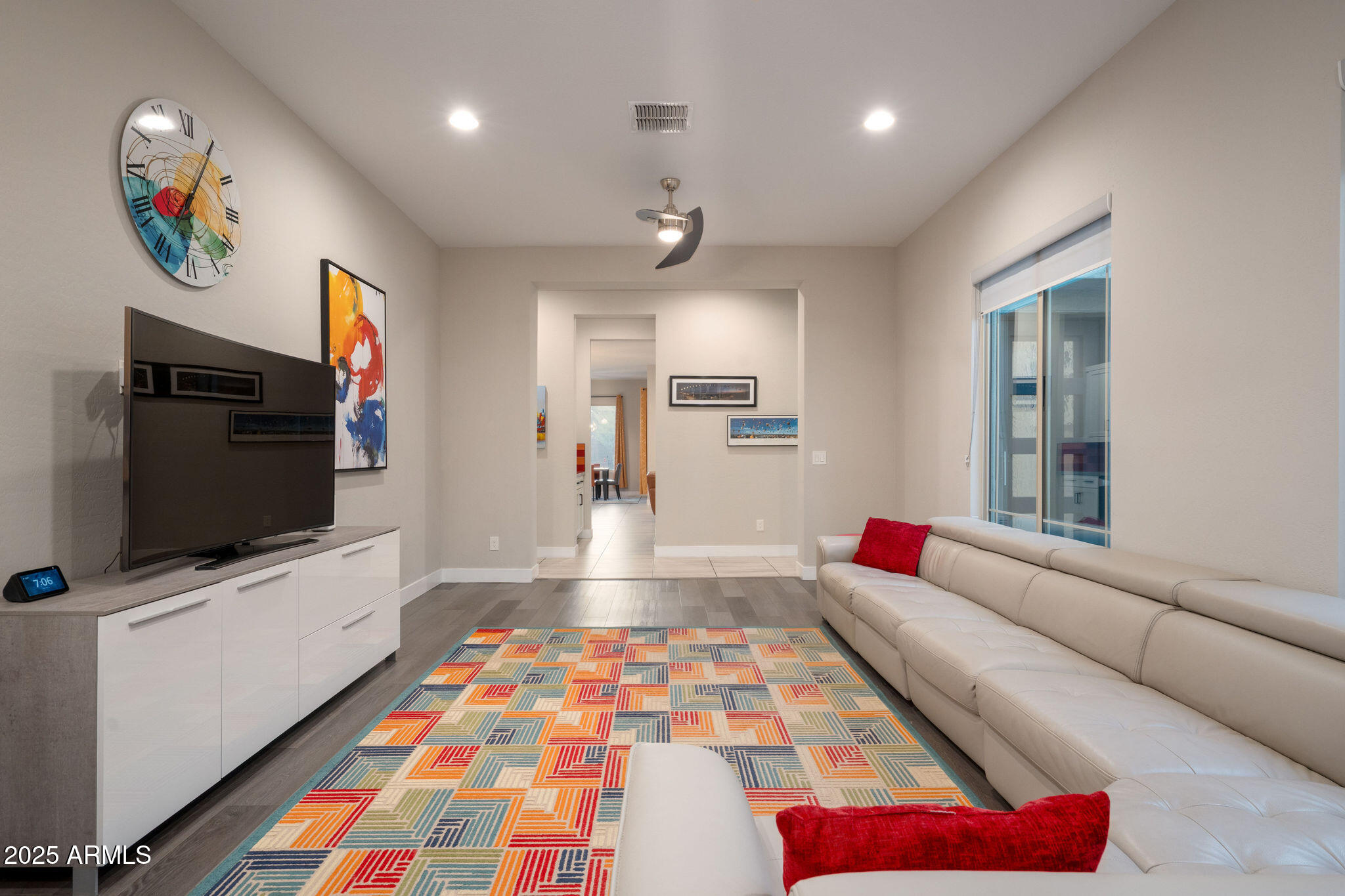 8528 W FALLEN LEAF Lane