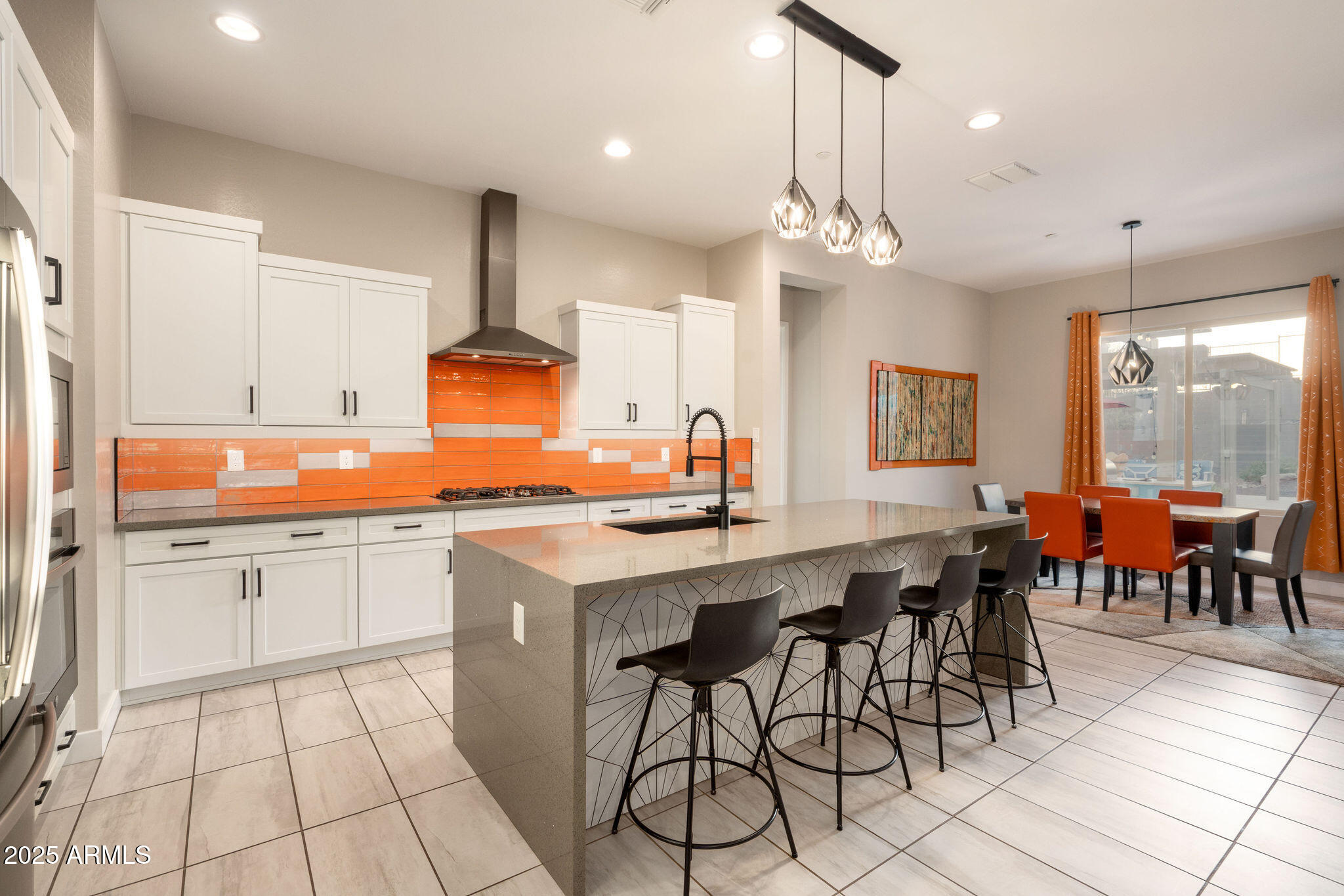 8528 W FALLEN LEAF Lane