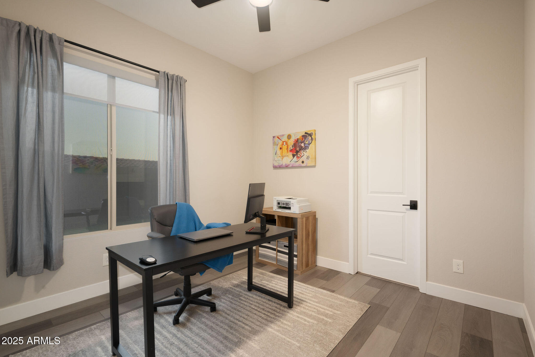 8528 W FALLEN LEAF Lane