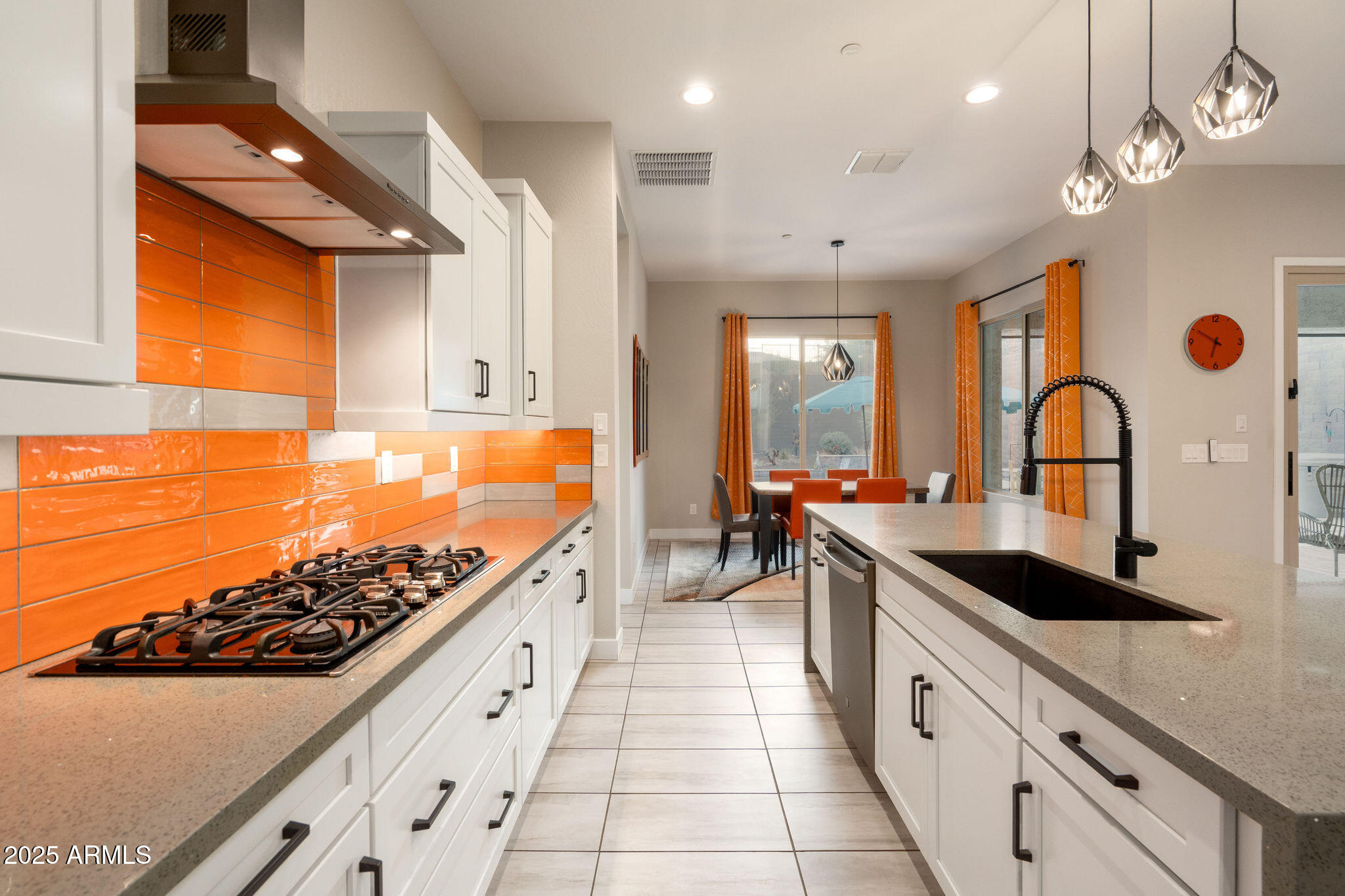 8528 W FALLEN LEAF Lane