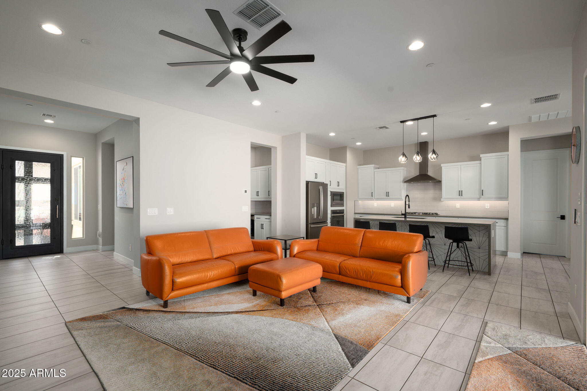 8528 W FALLEN LEAF Lane