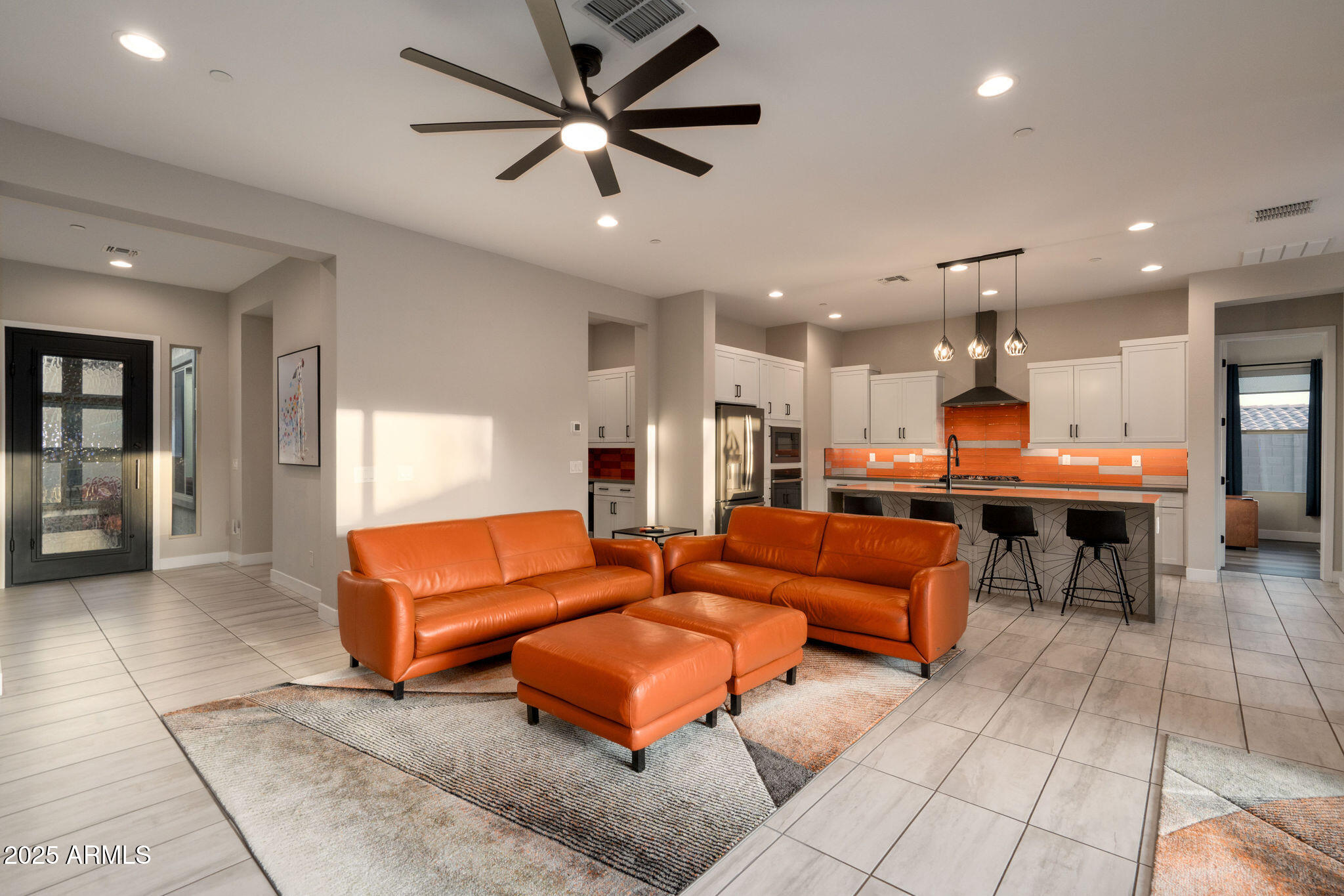 8528 W FALLEN LEAF Lane