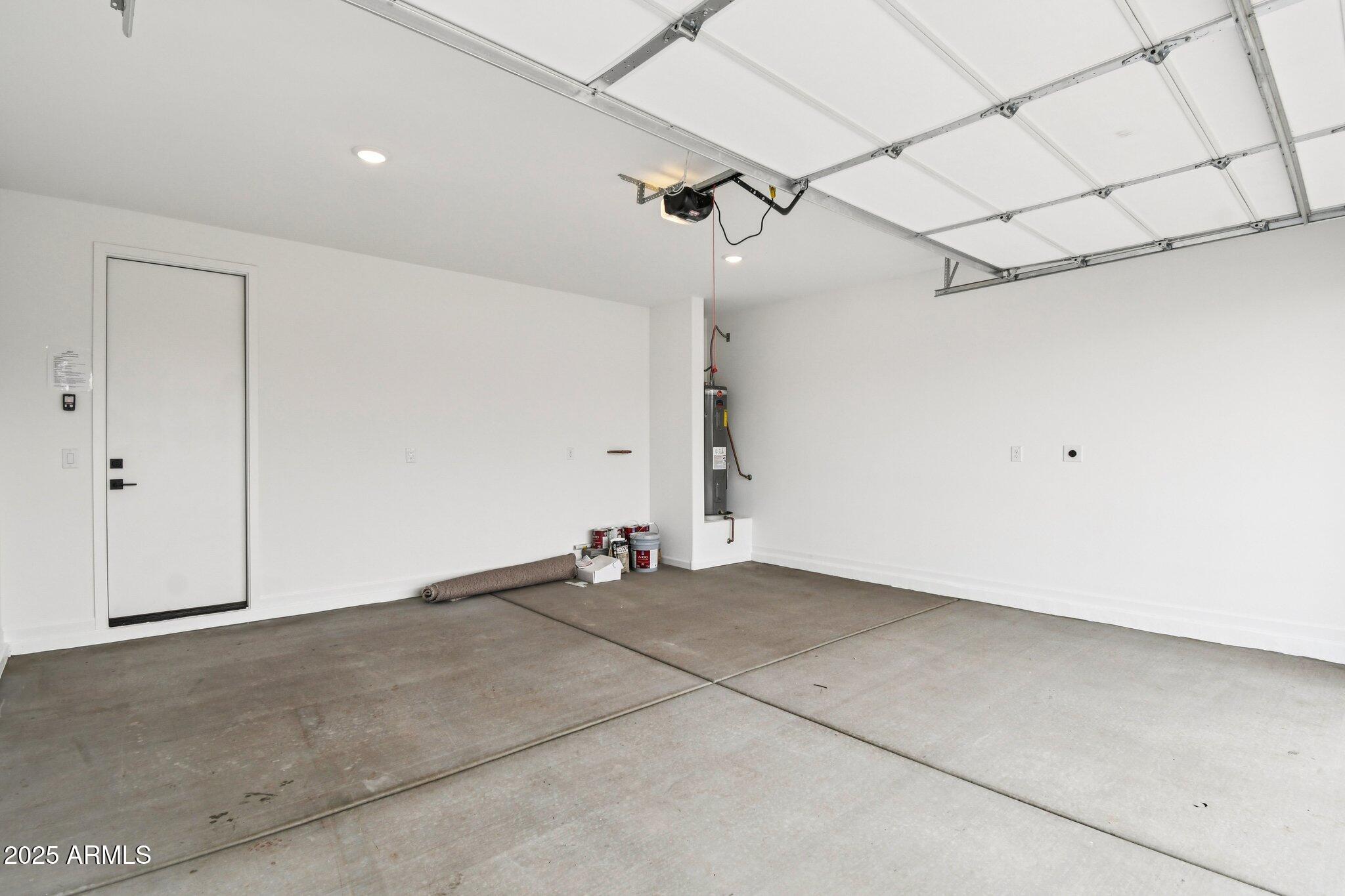 15792 W BERYL Avenue