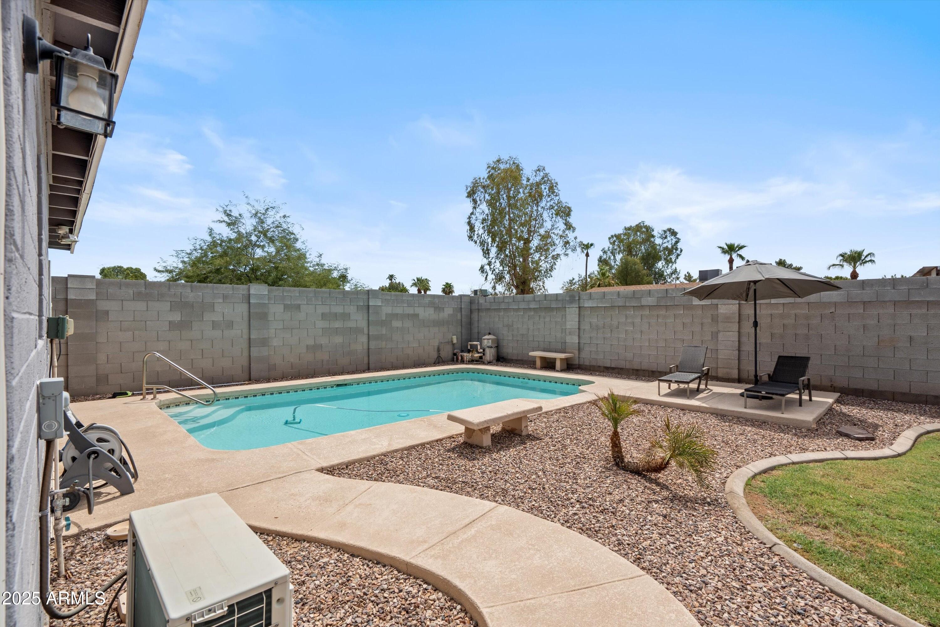 2101 W BOSTON Street