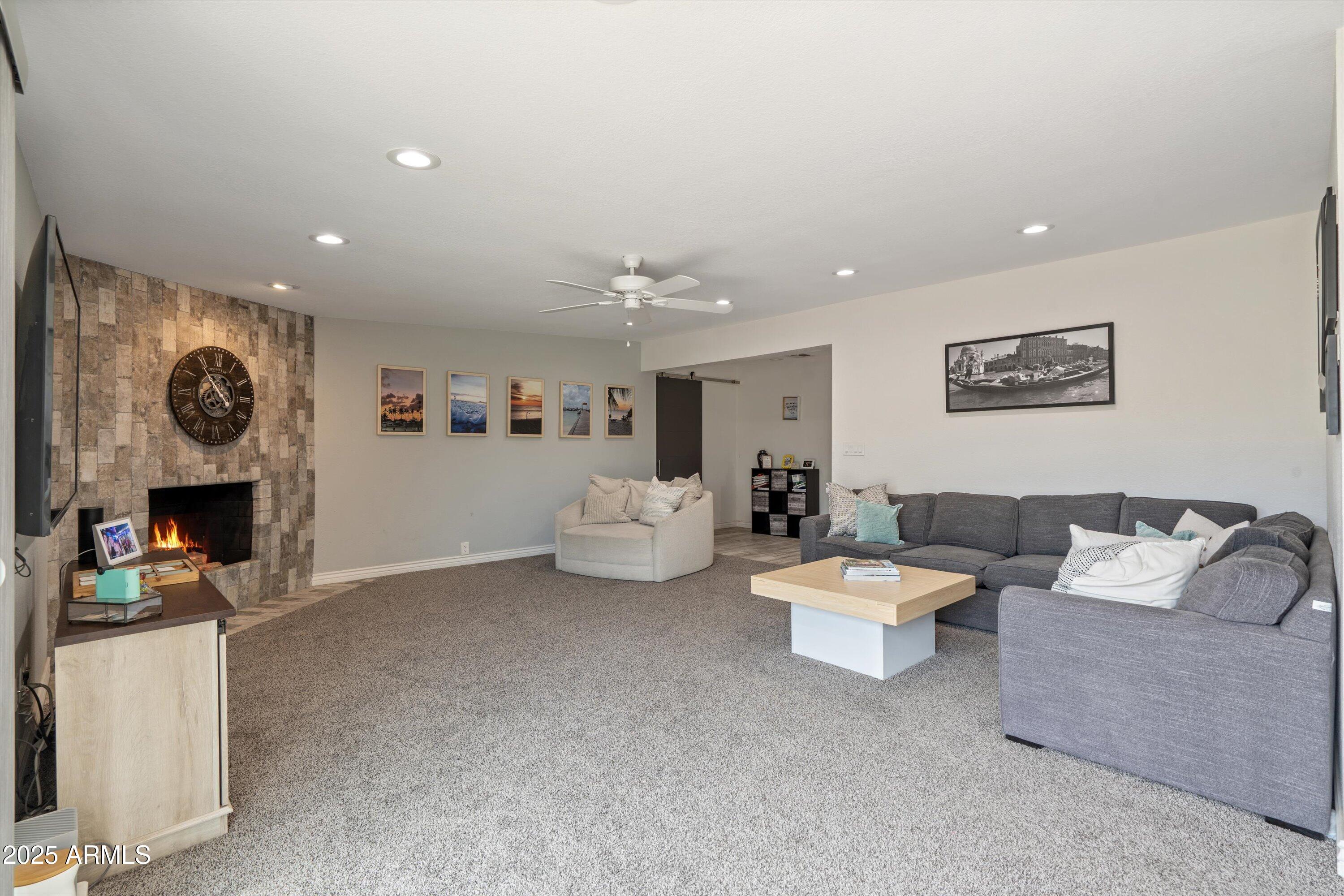 2101 W BOSTON Street