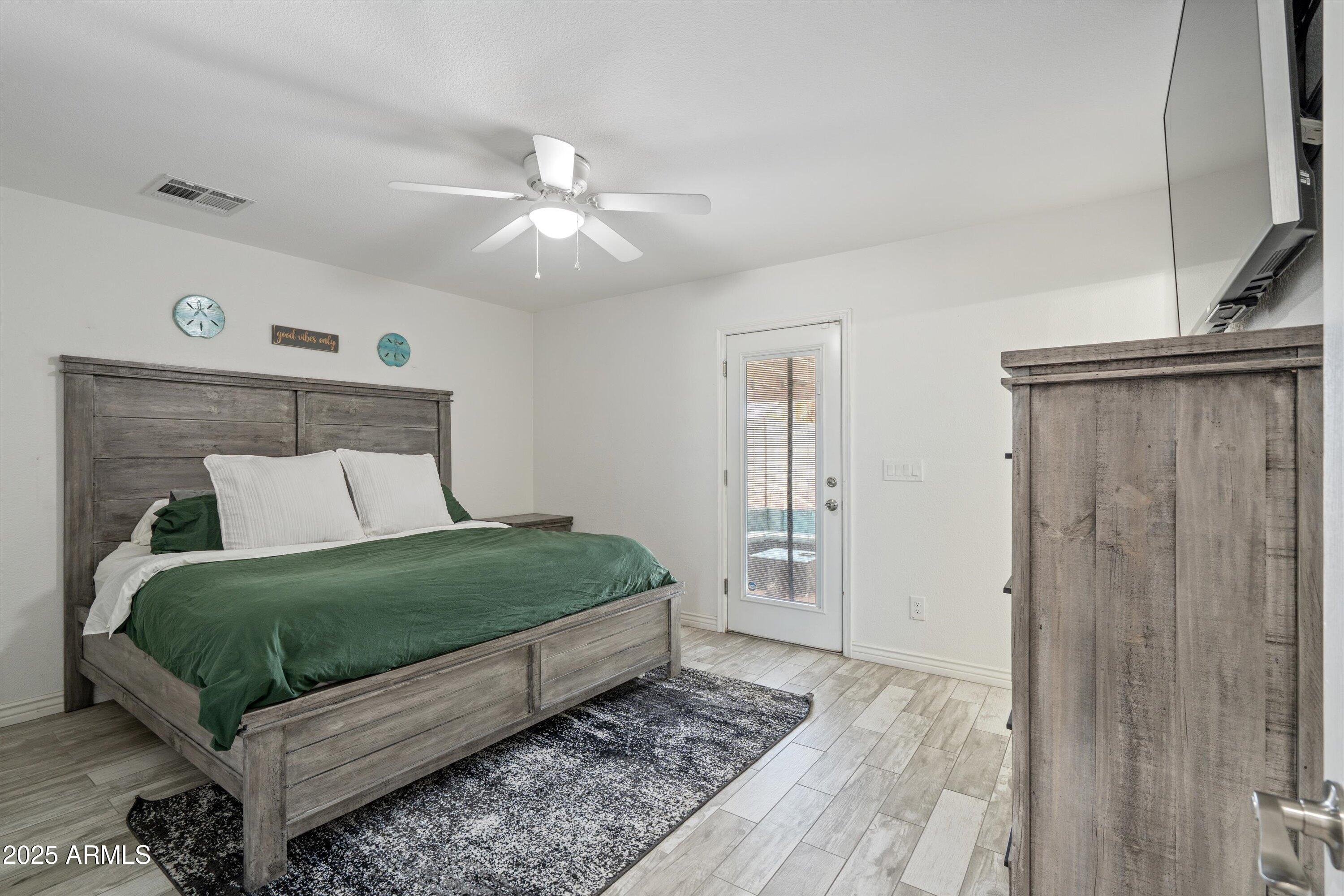 2101 W BOSTON Street