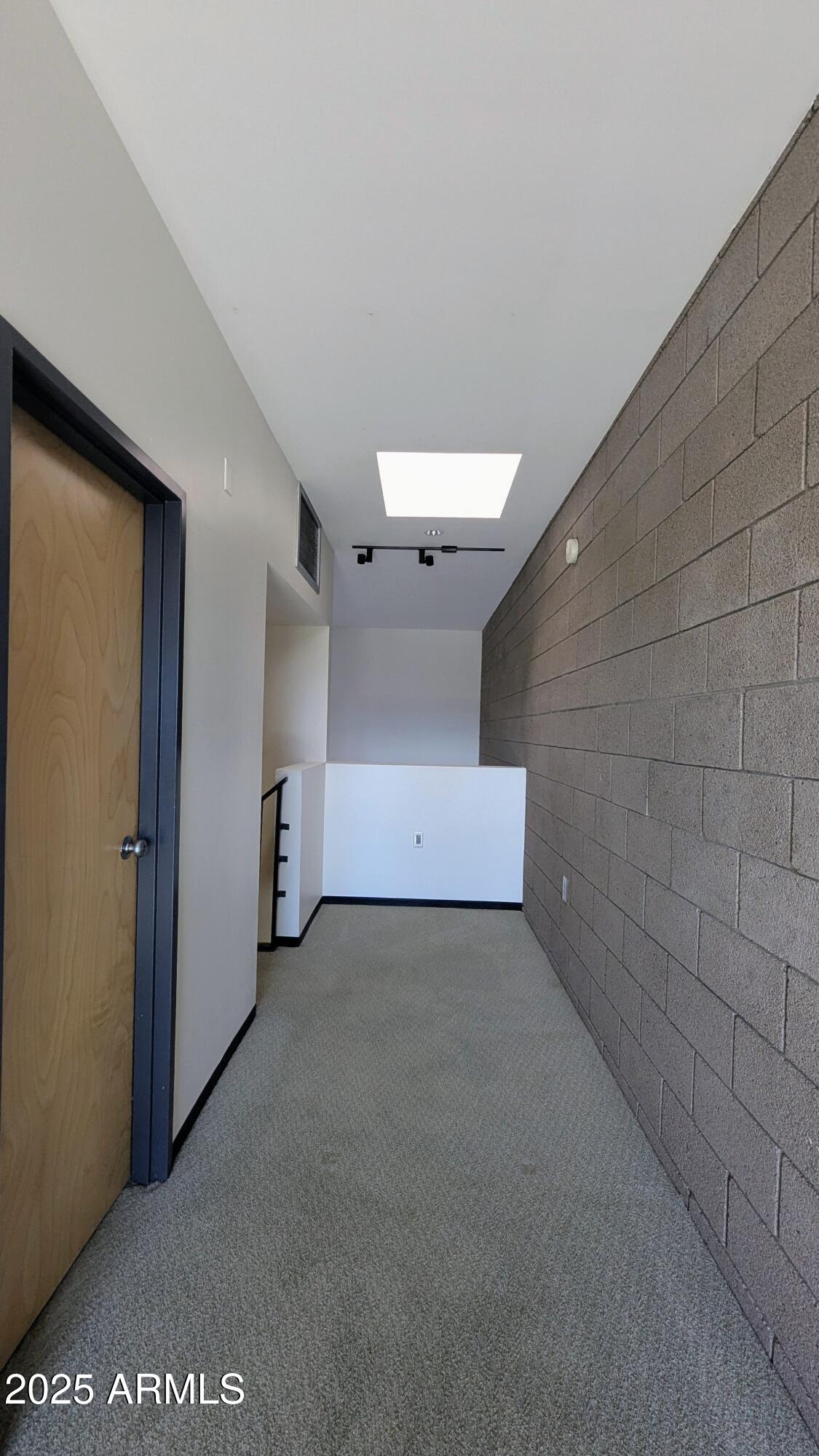 525 E WILLETTA Street, 8