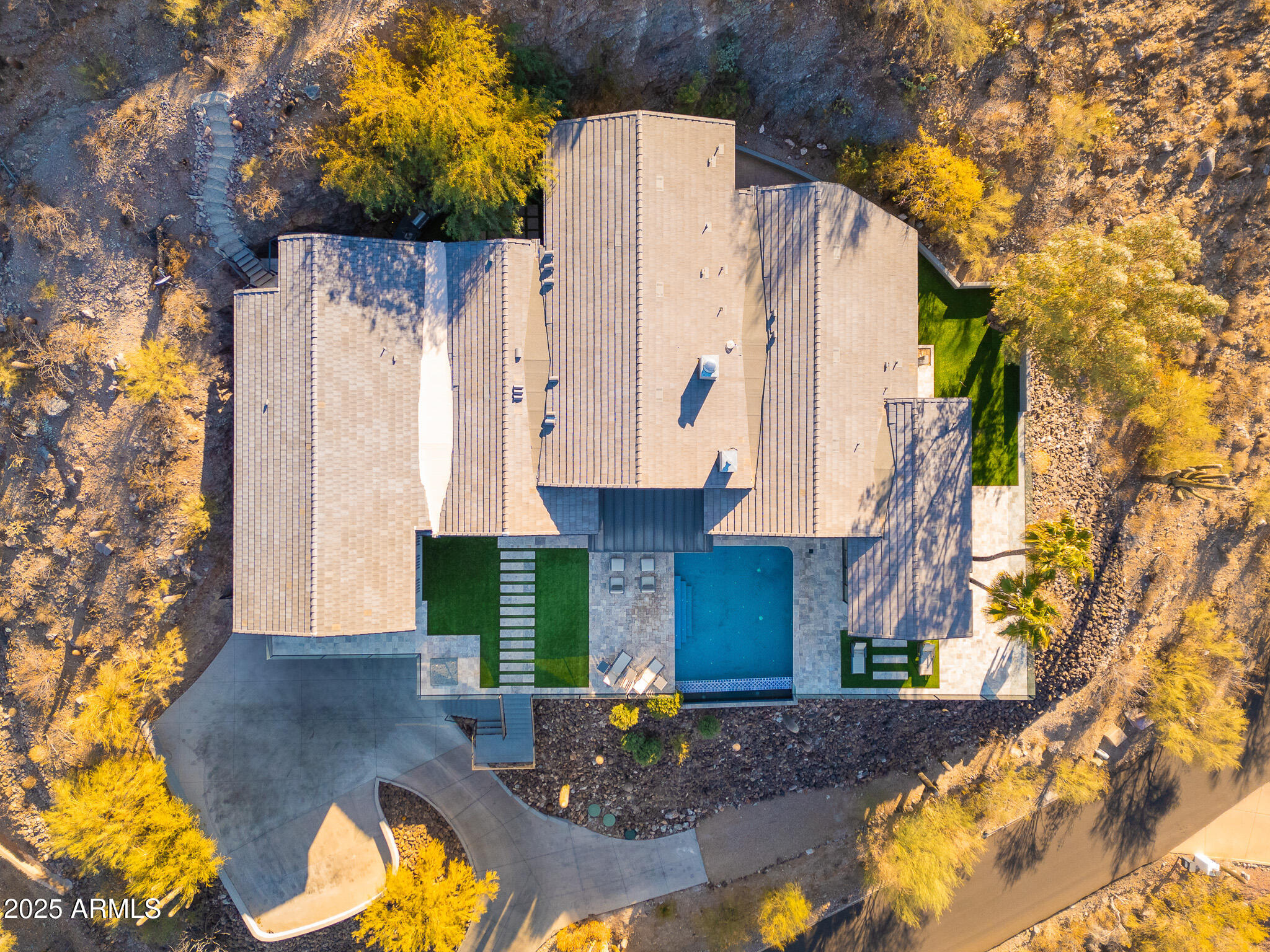 4129 E SANDY MOUNTAIN Road