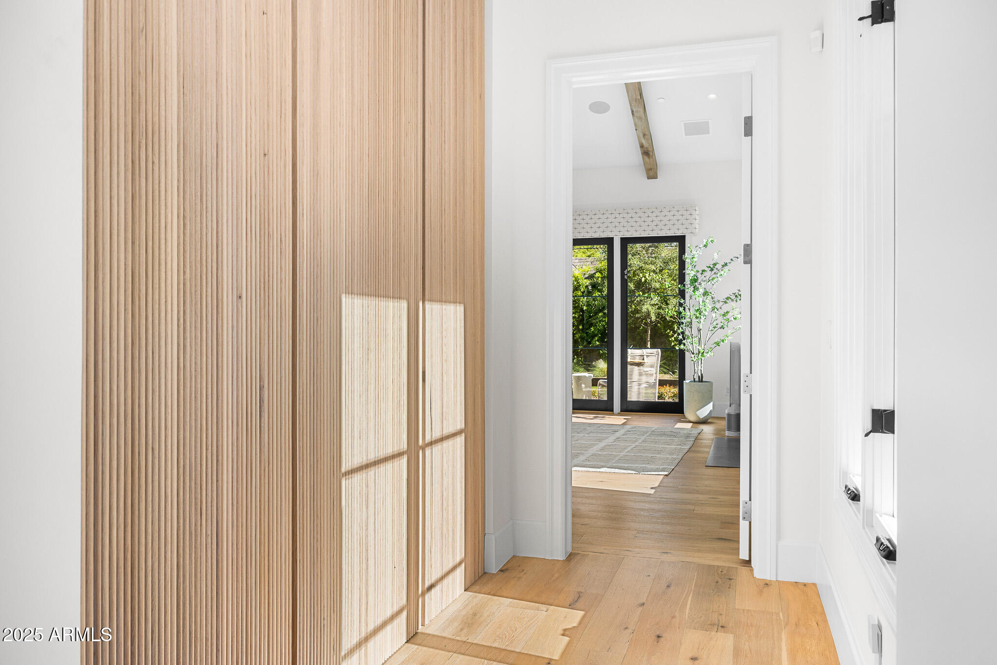 6235 E MONTECITO Avenue