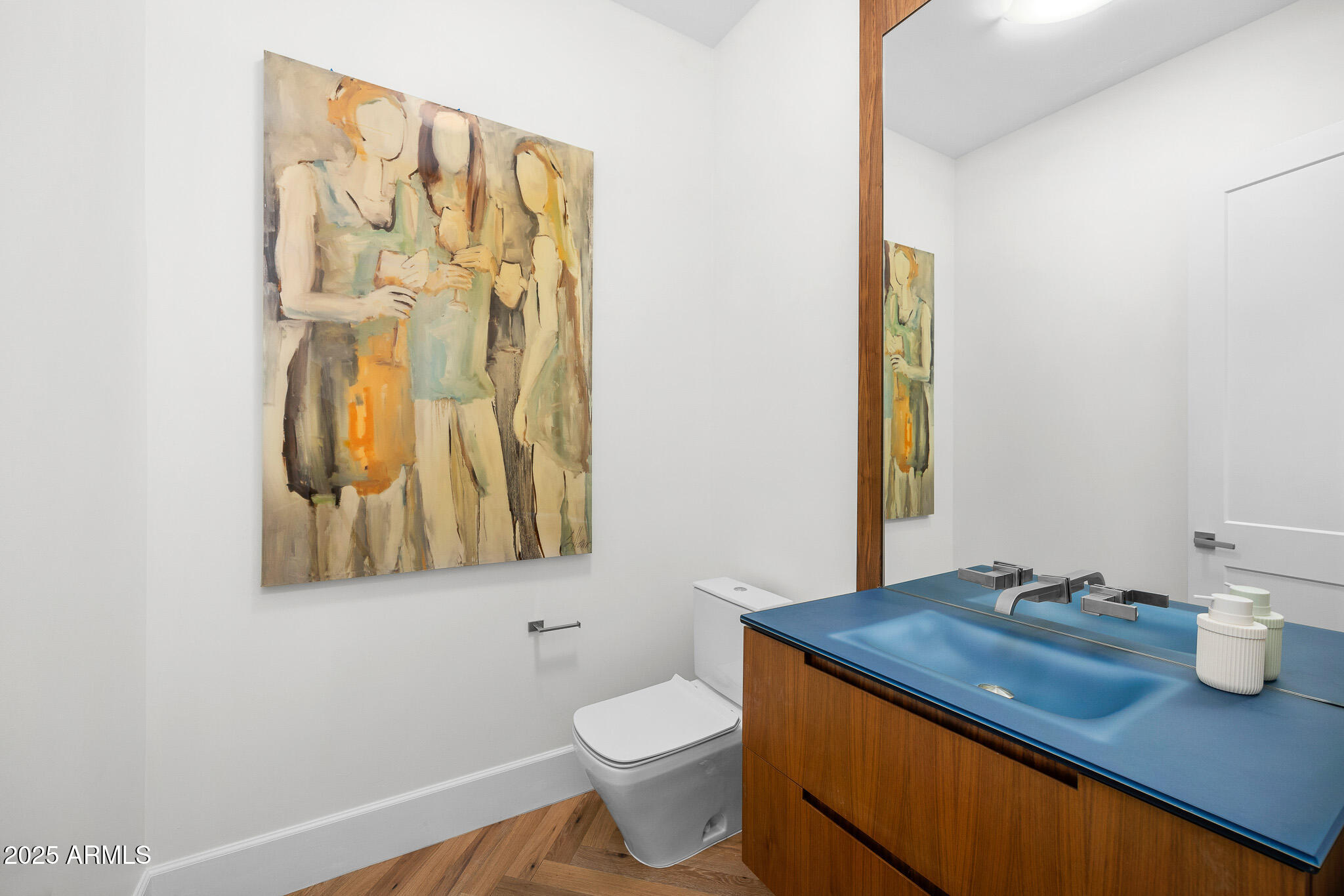 6235 E MONTECITO Avenue