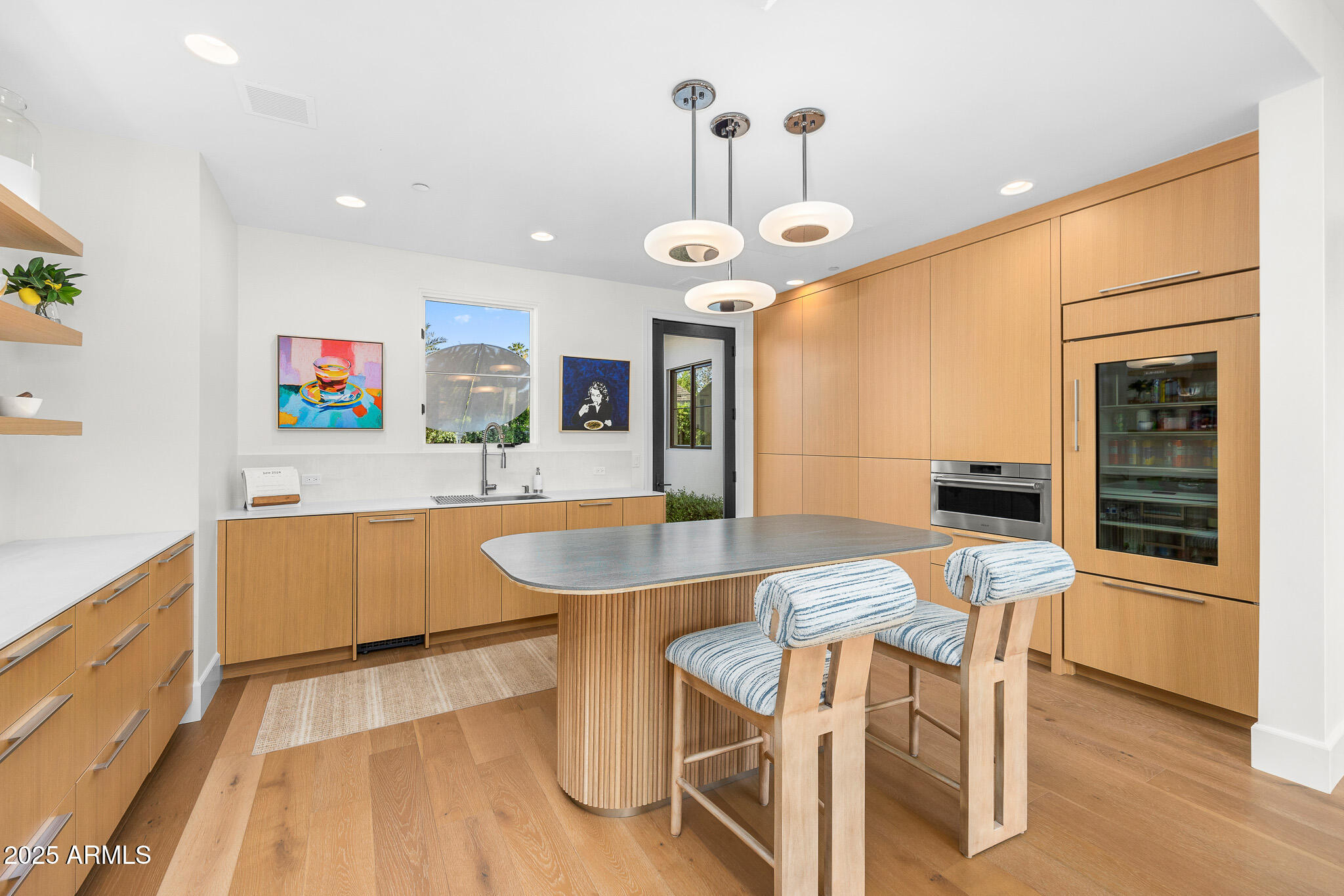 6235 E MONTECITO Avenue