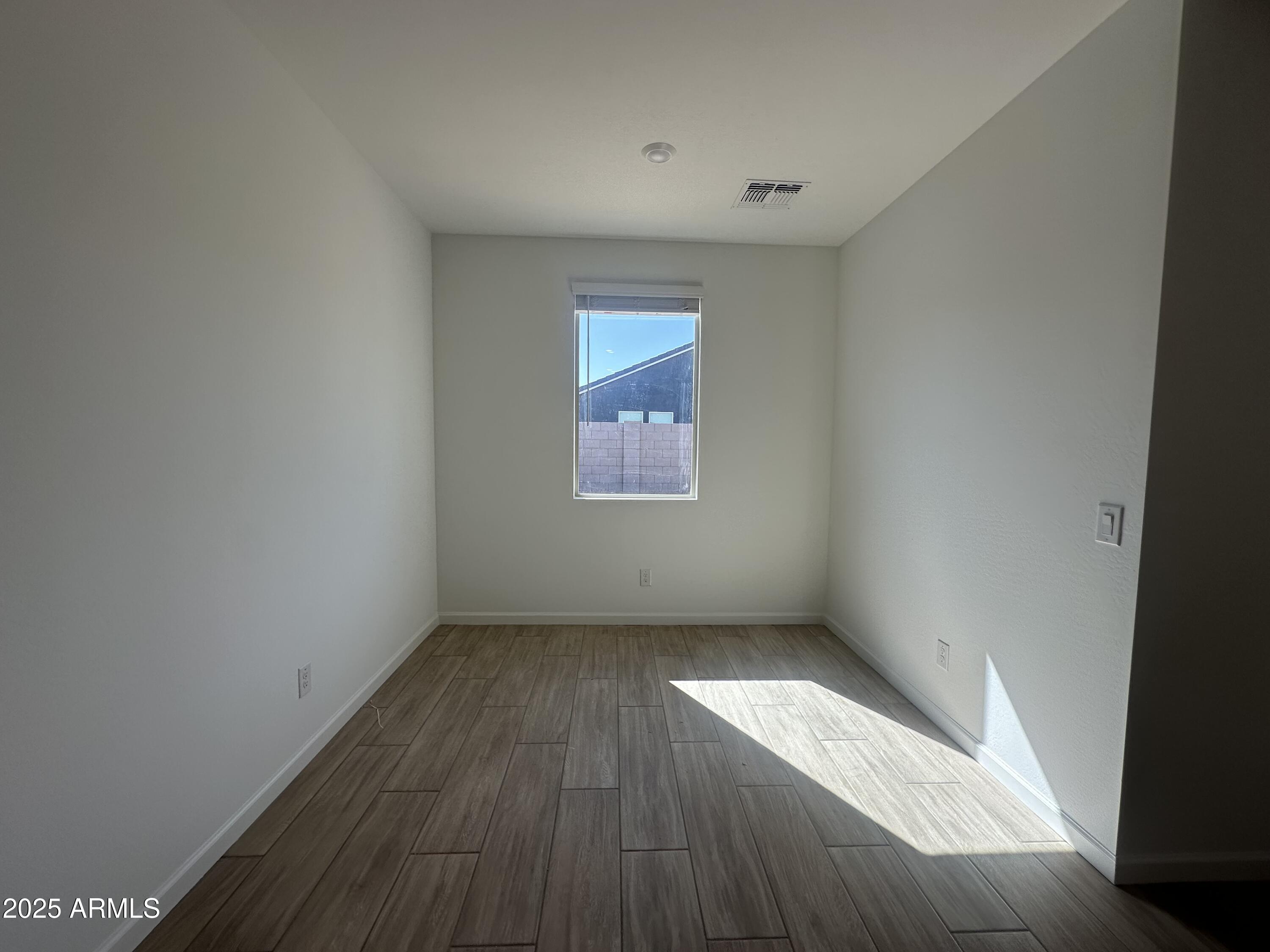47691 W KENNER Drive