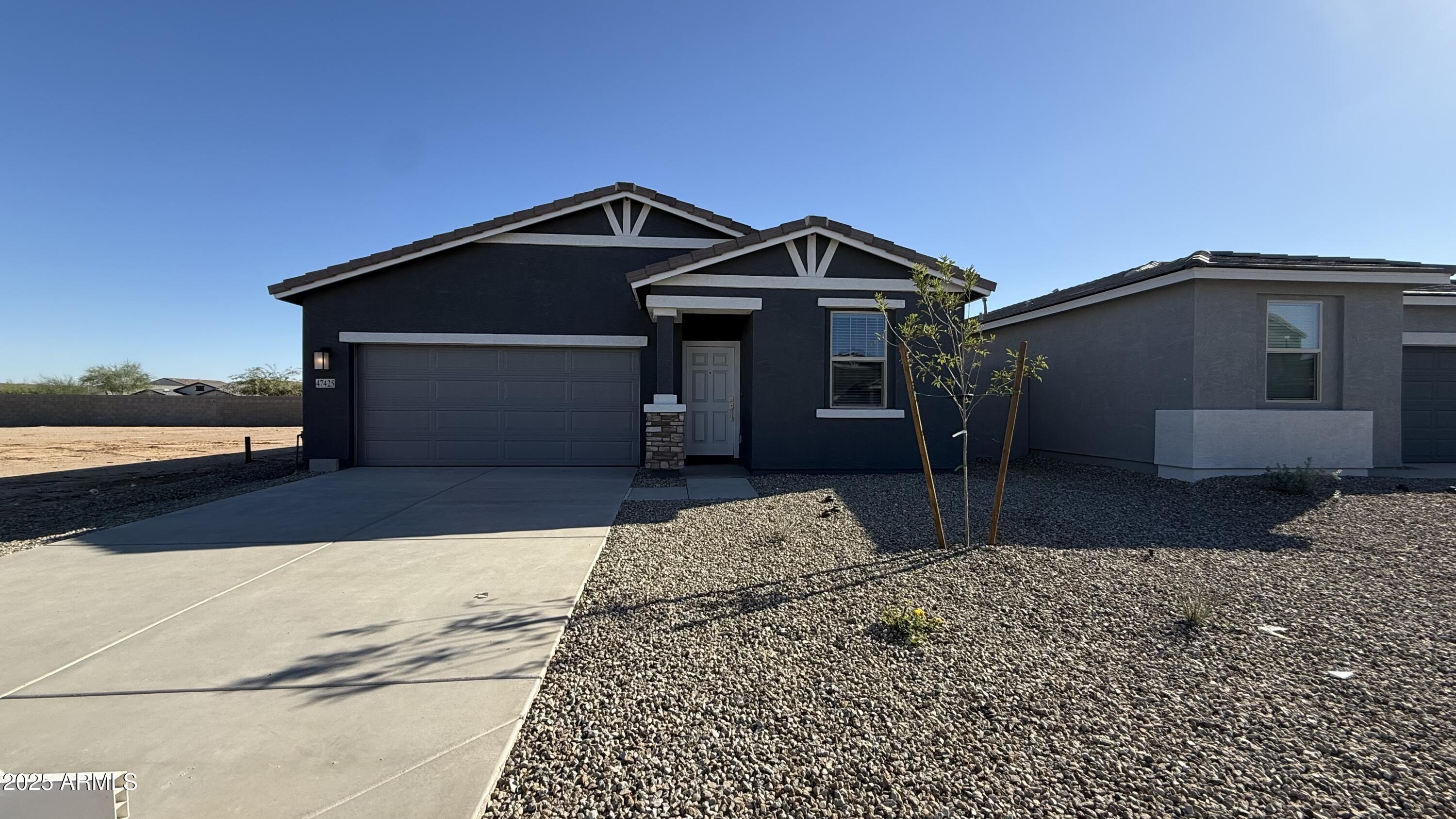 47425 W KENNER Drive
