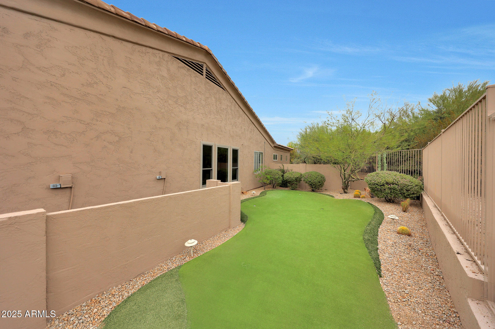 11255 E SOUTHWIND Lane