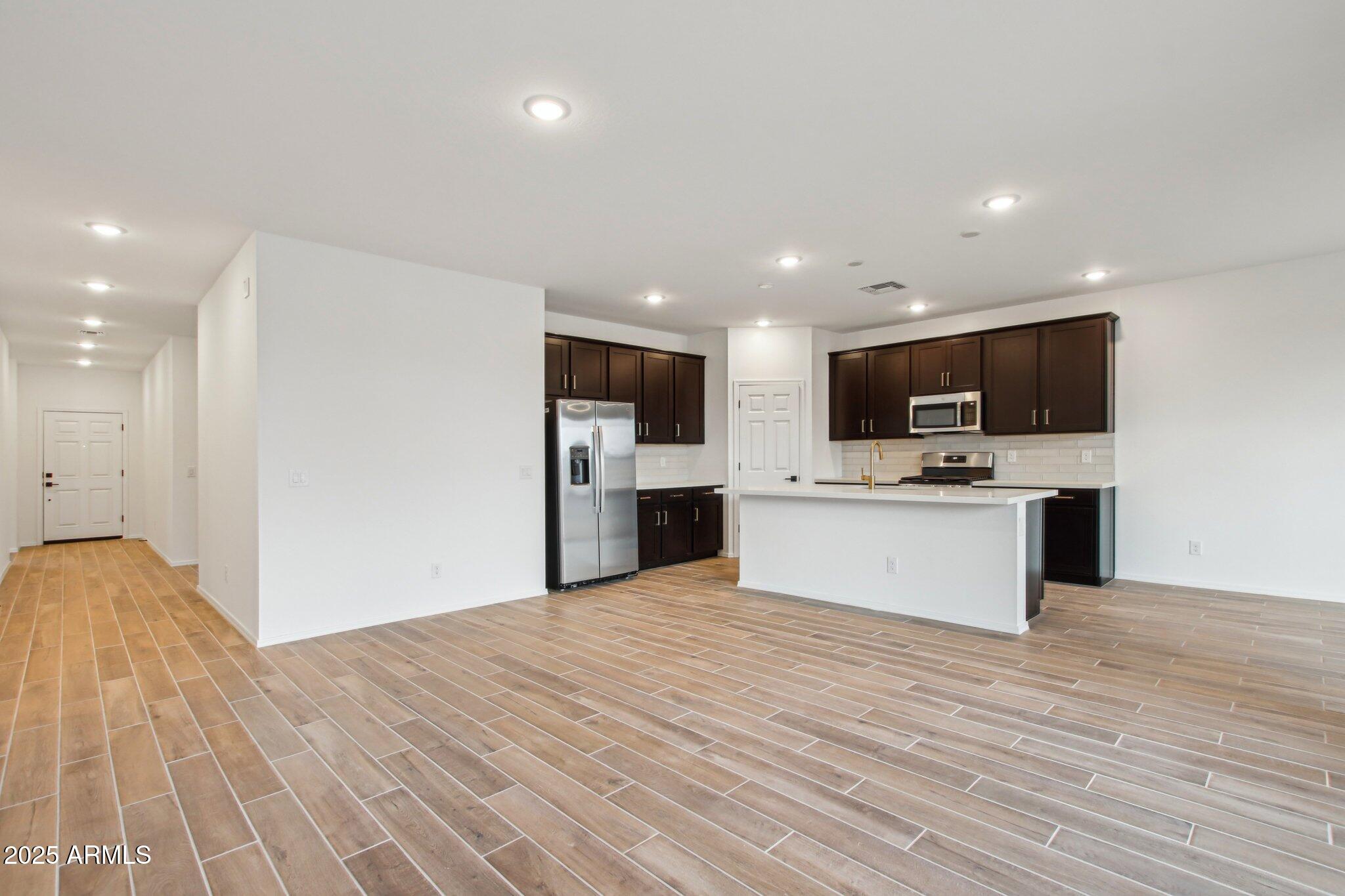 46941 W OLD TIMER Road