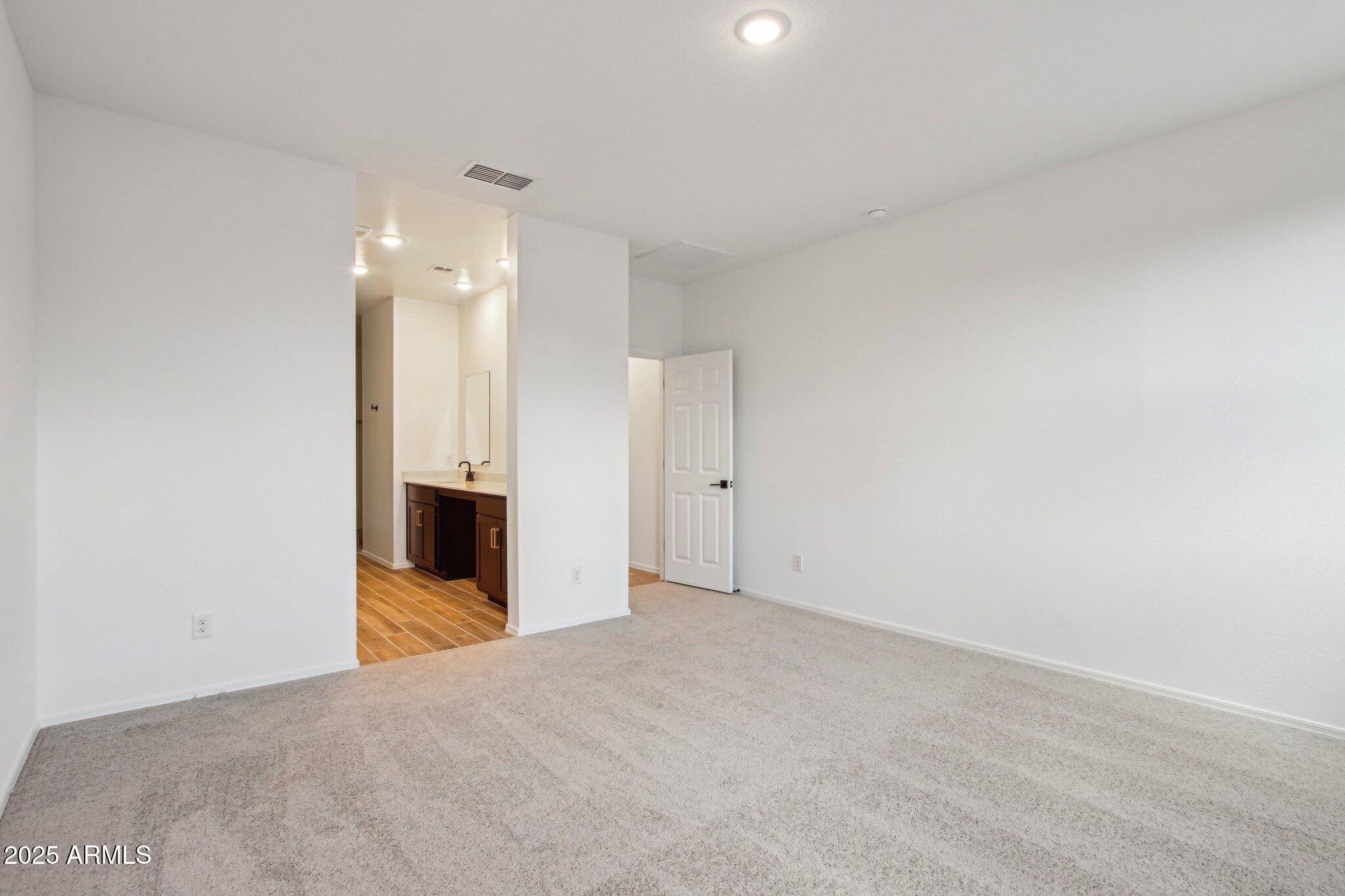 46941 W OLD TIMER Road