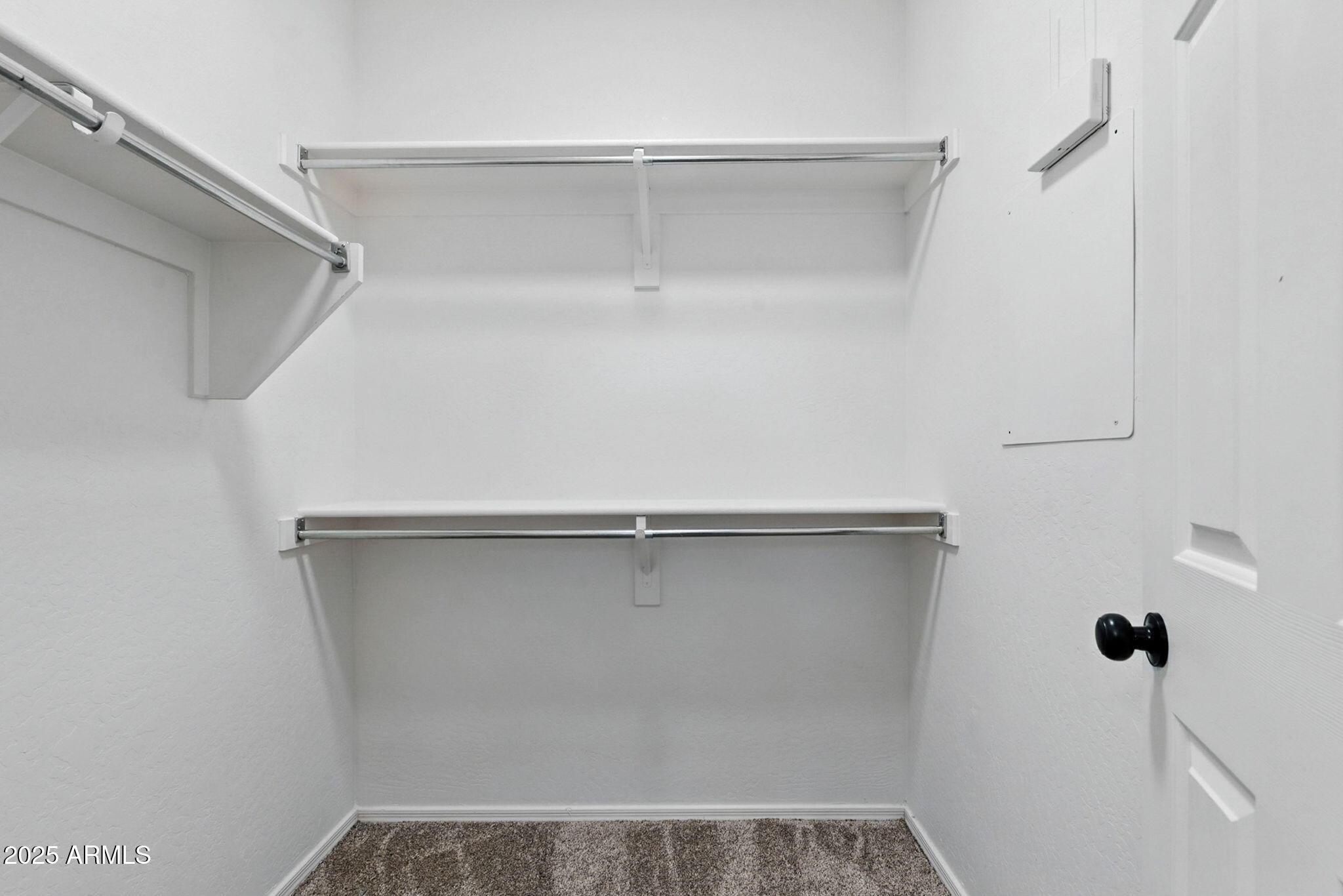 3065 E TAMARISK Street