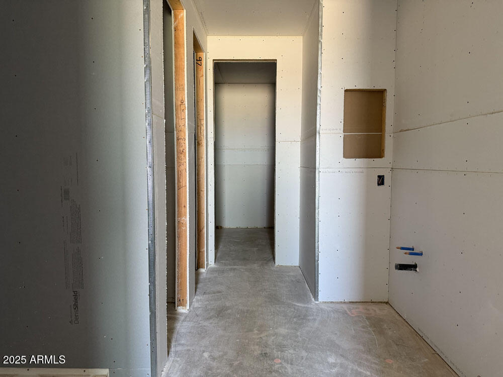 2504 E ROLLING PRAIRIE Lane