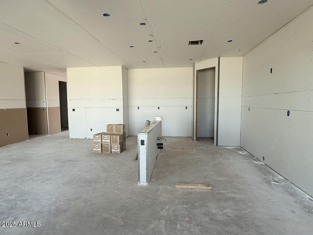 2504 E ROLLING PRAIRIE Lane