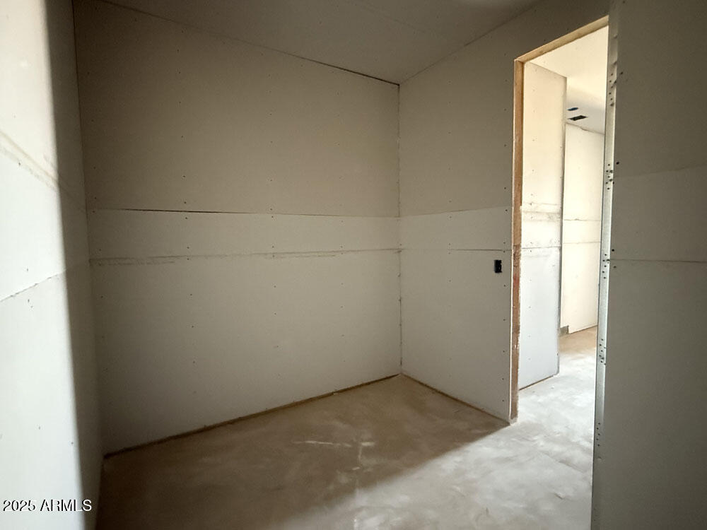 2504 E ROLLING PRAIRIE Lane