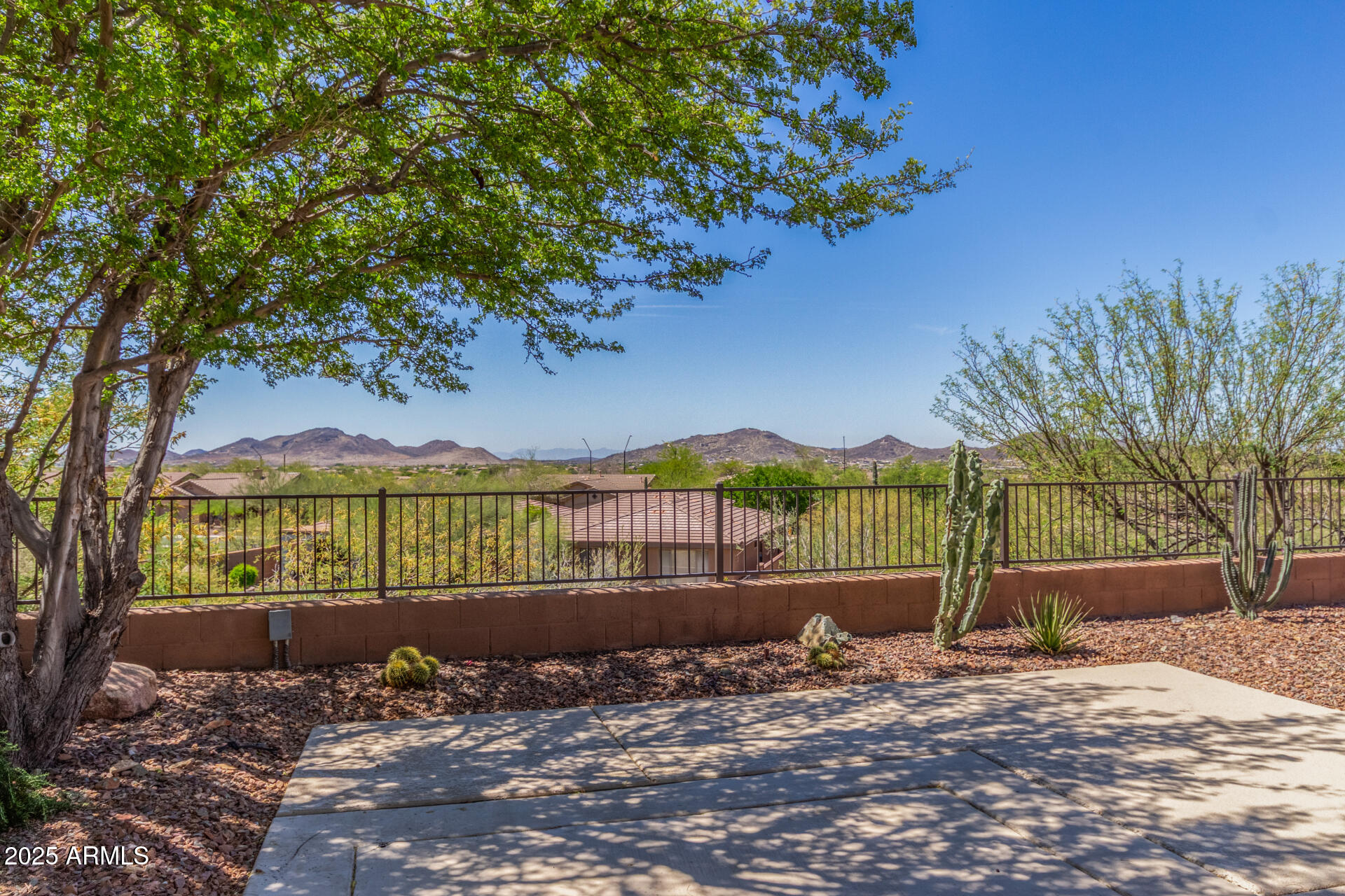 41401 N MAIDSTONE Court