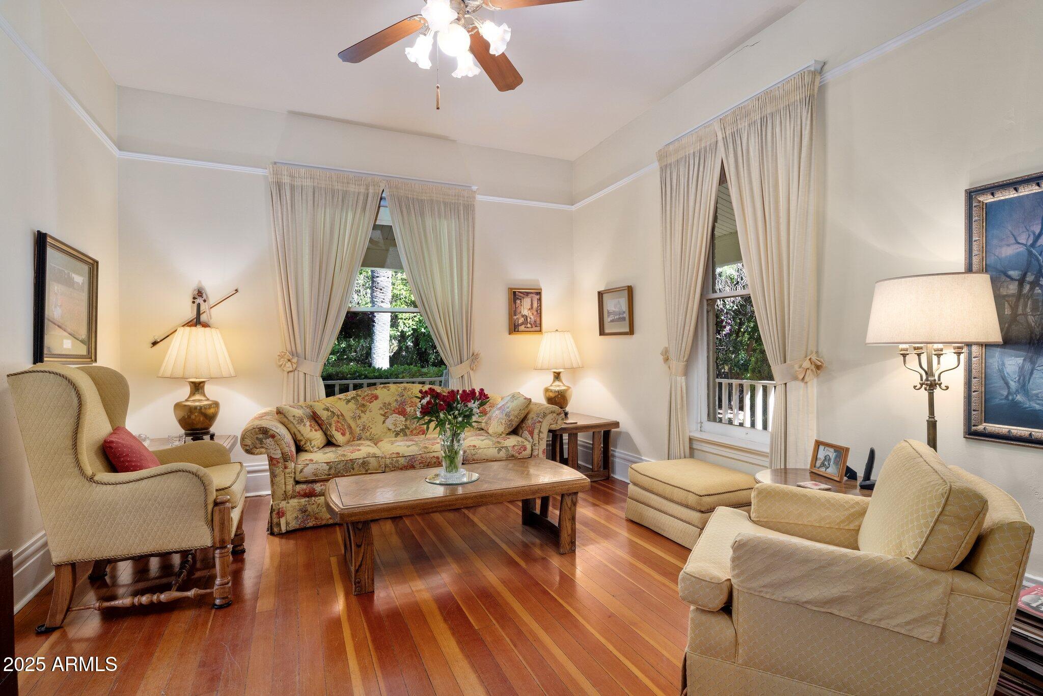 7252 N CENTRAL Avenue