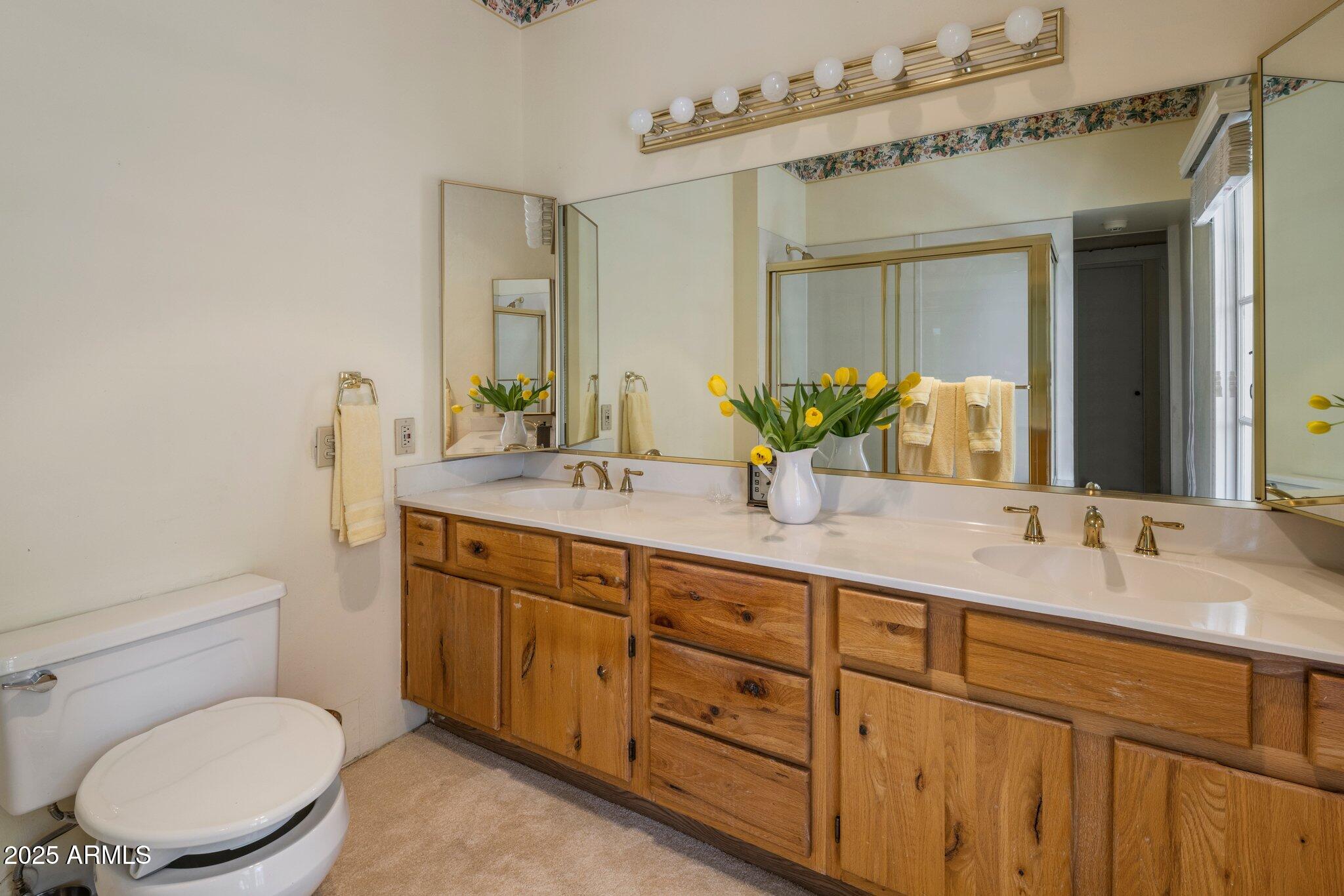 7252 N CENTRAL Avenue