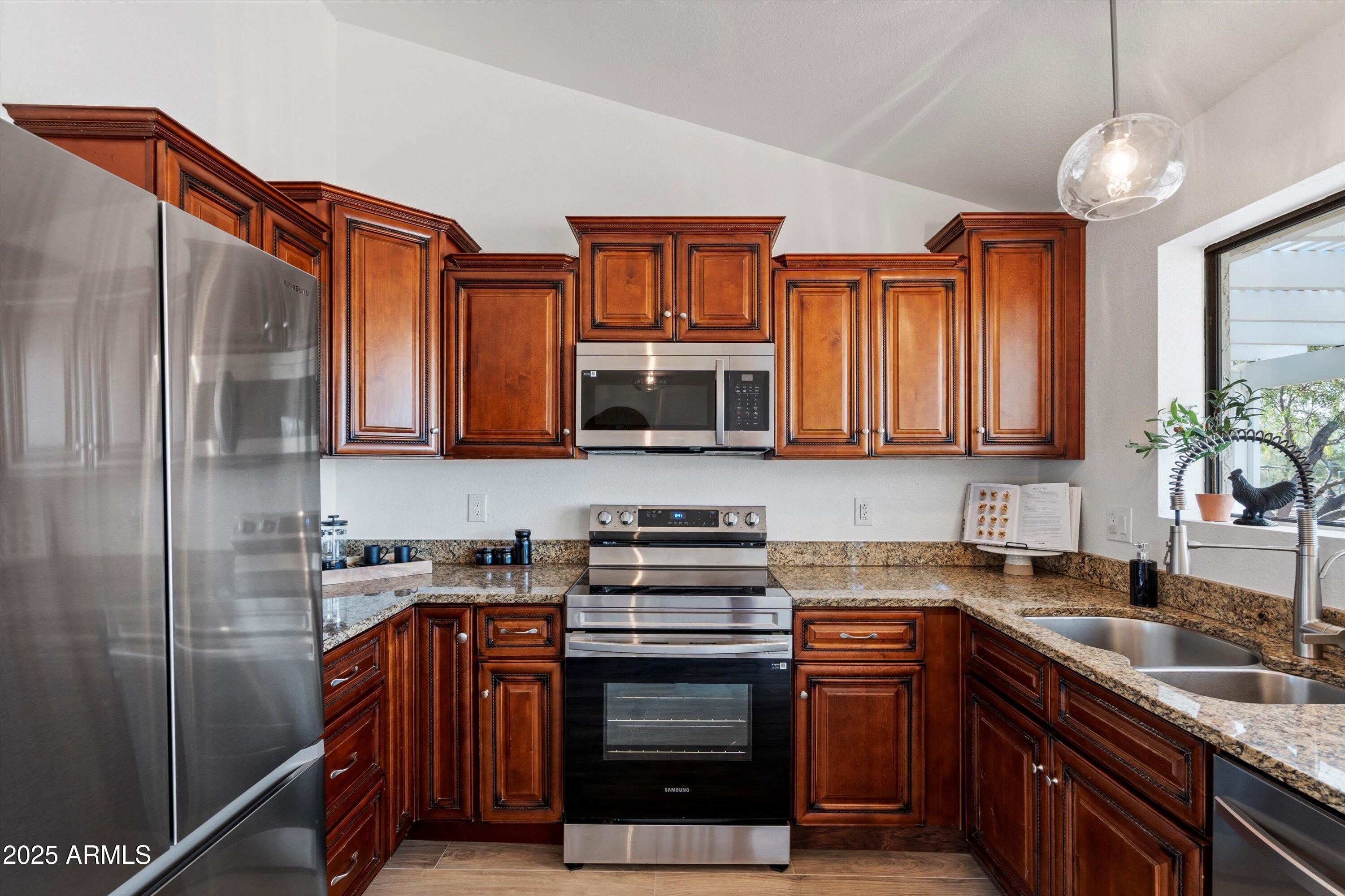 5511 E HONDA BOW Road