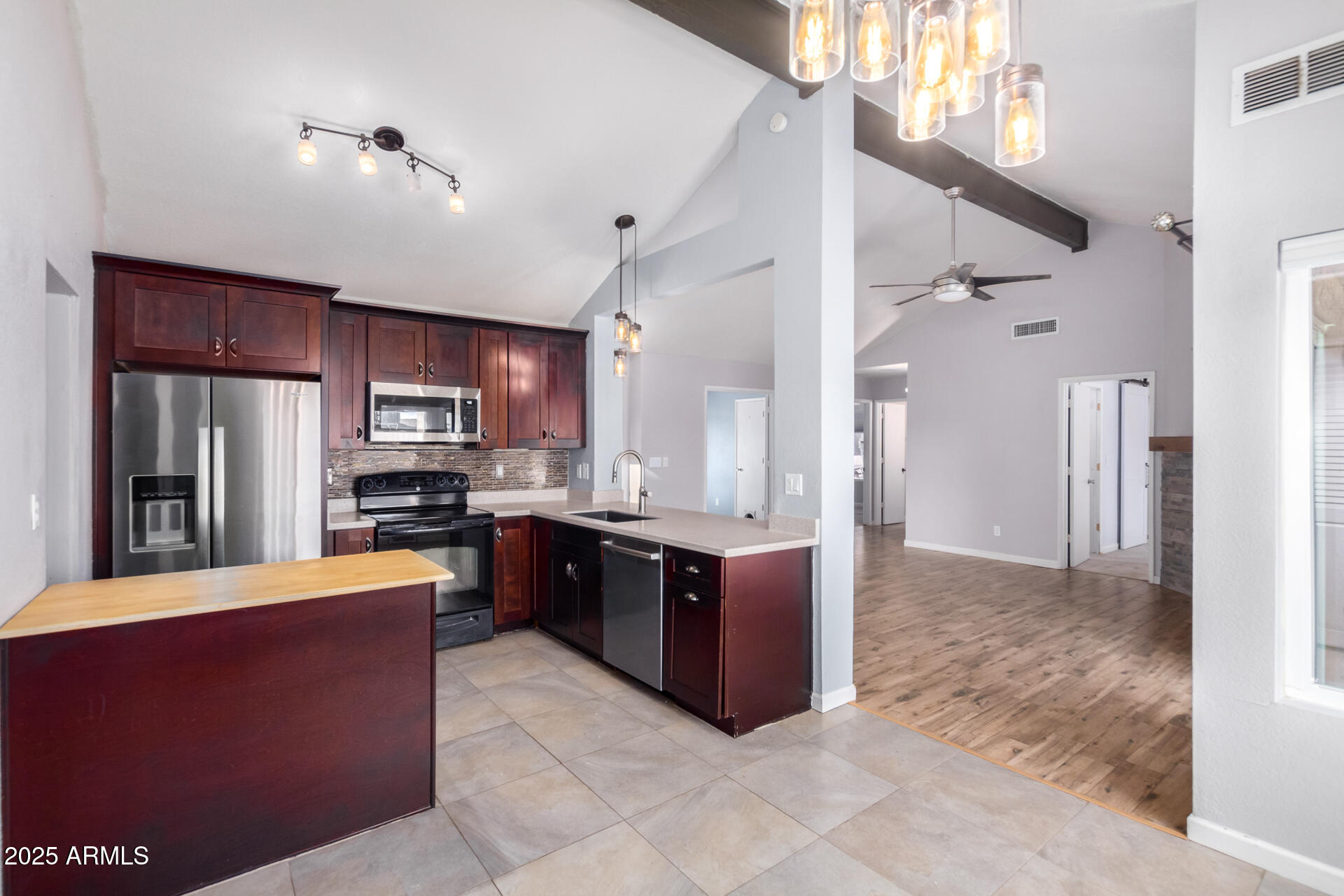 2235 W POTTER Drive