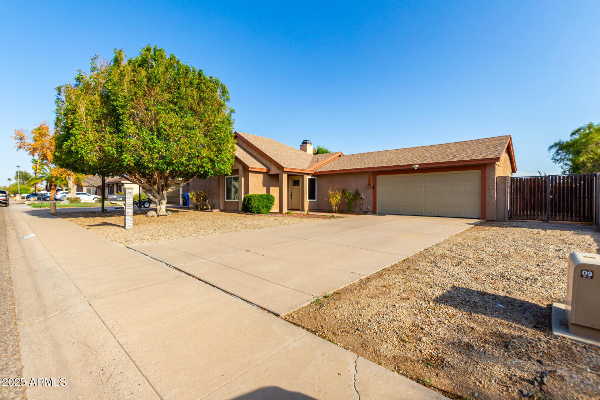 2235 W POTTER Drive